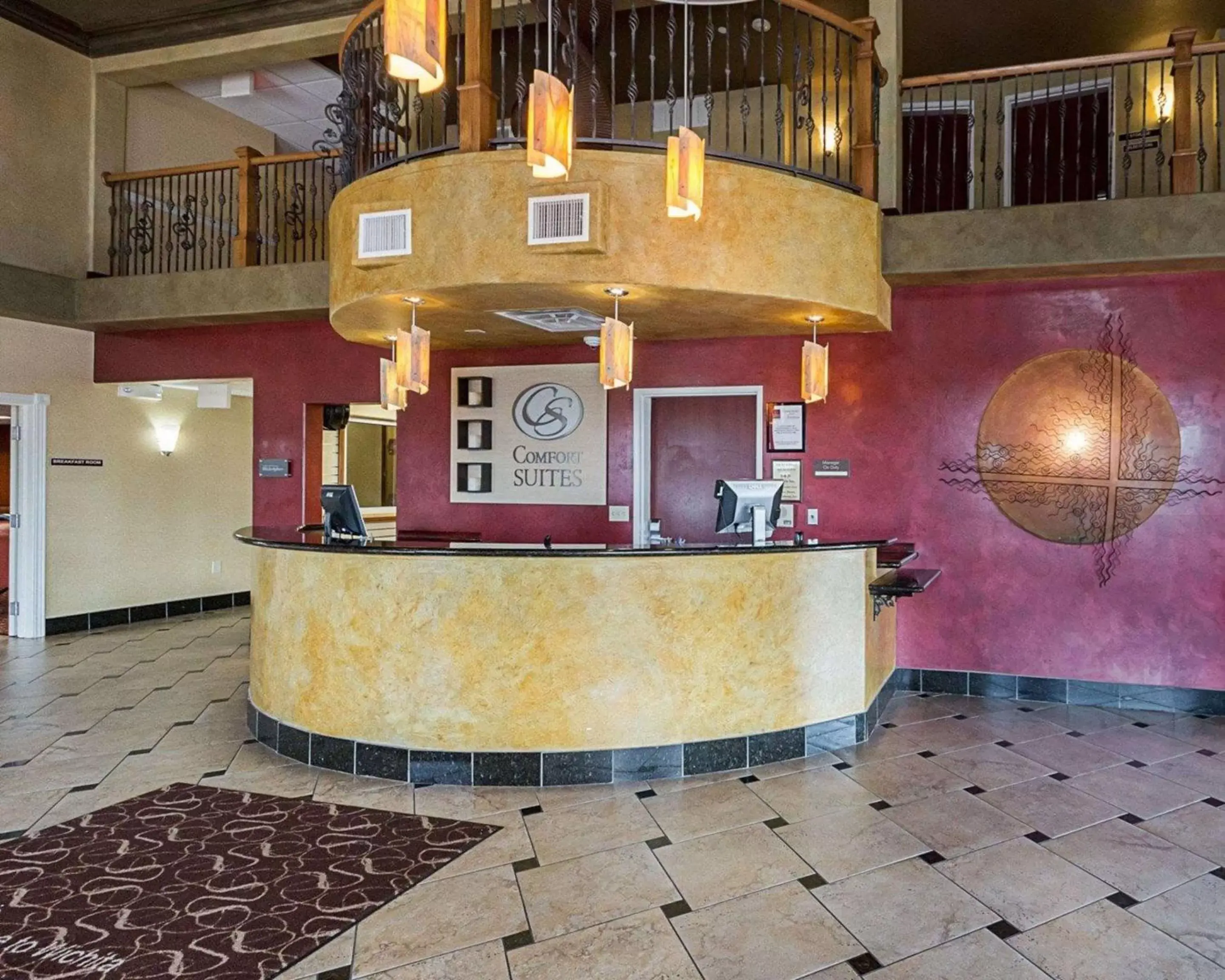 Lobby or reception in Comfort Suites Airport Wichita