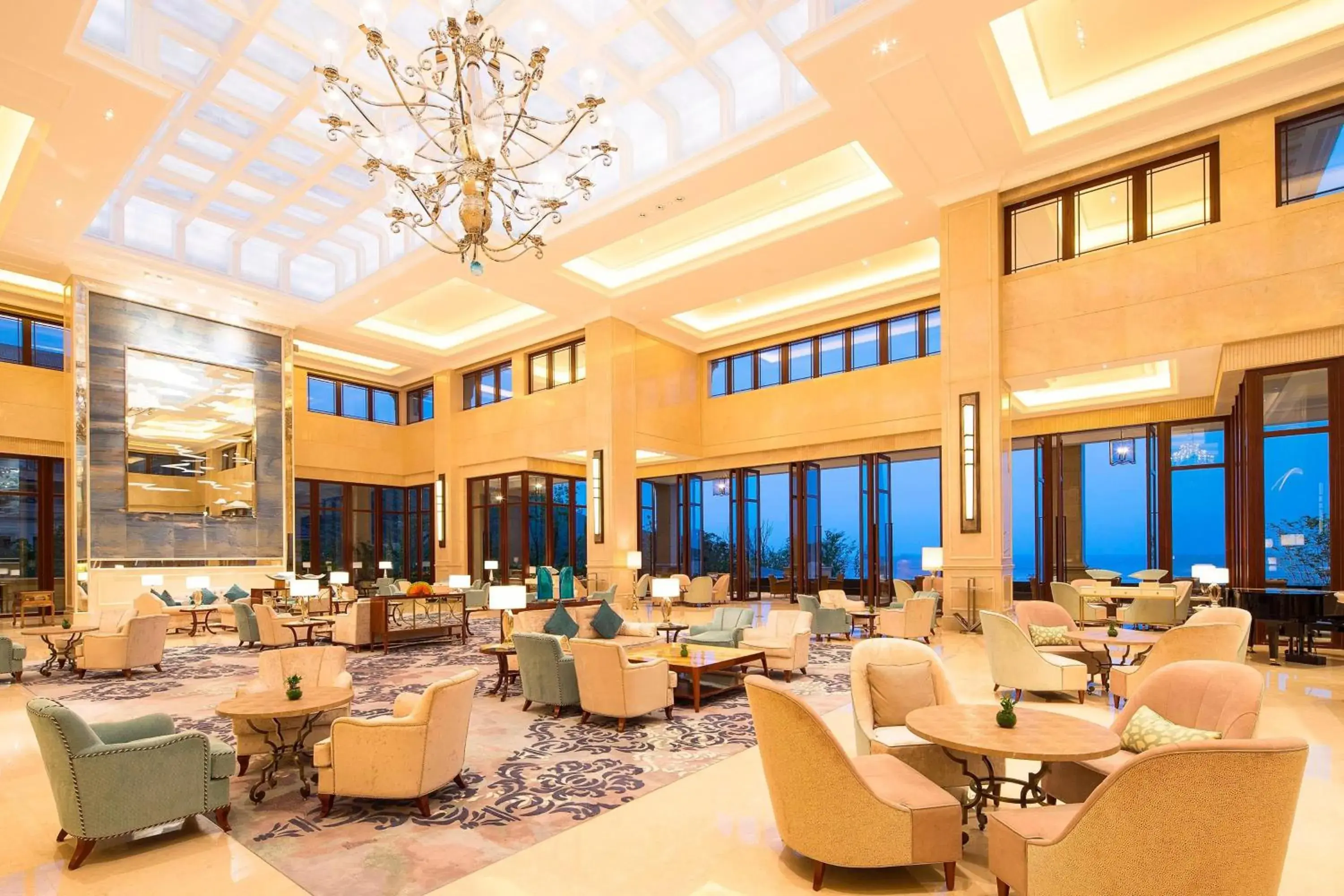Lobby or reception, Restaurant/Places to Eat in The Westin Zhujiajian Resort, Zhoushan