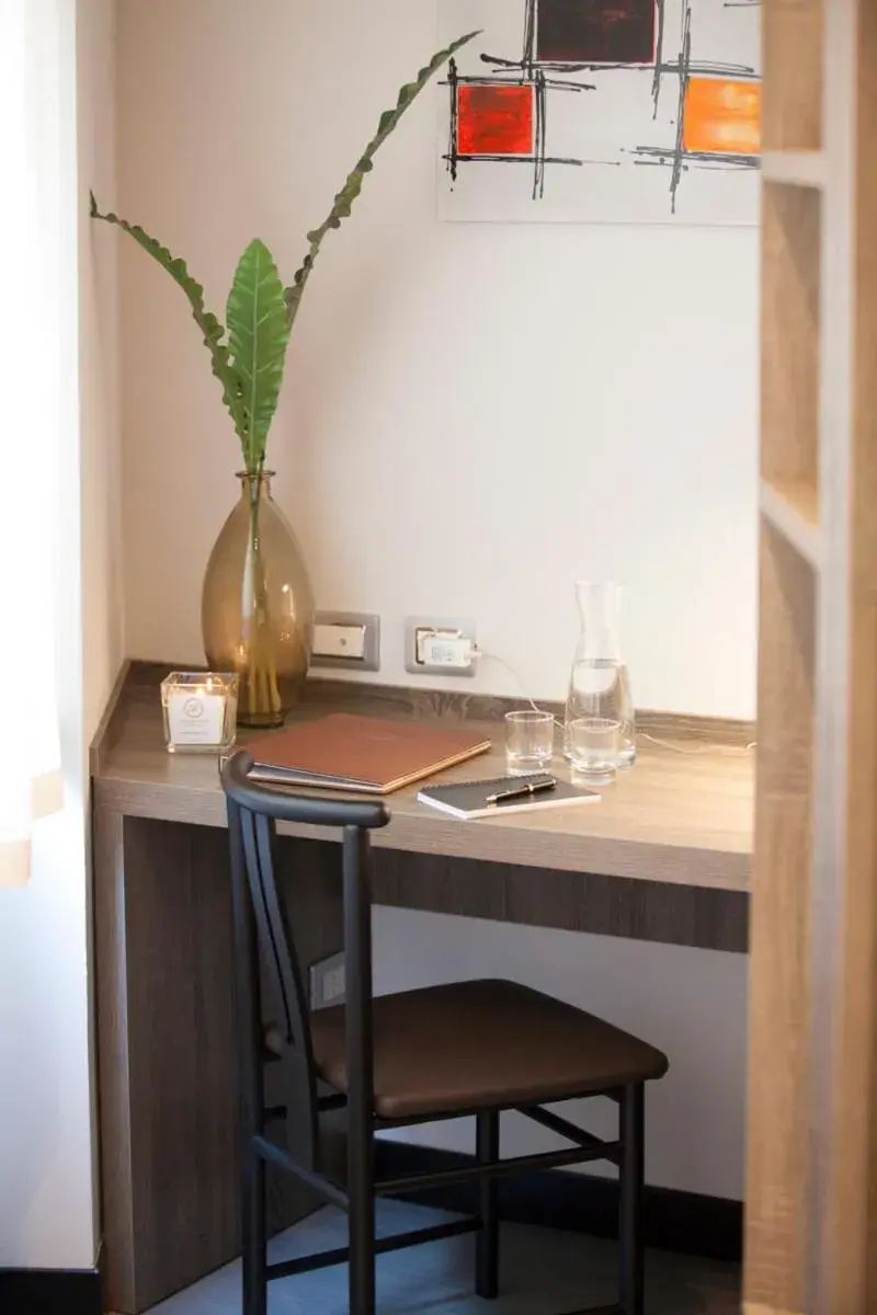 Decorative detail, Dining Area in Hotel Mentana