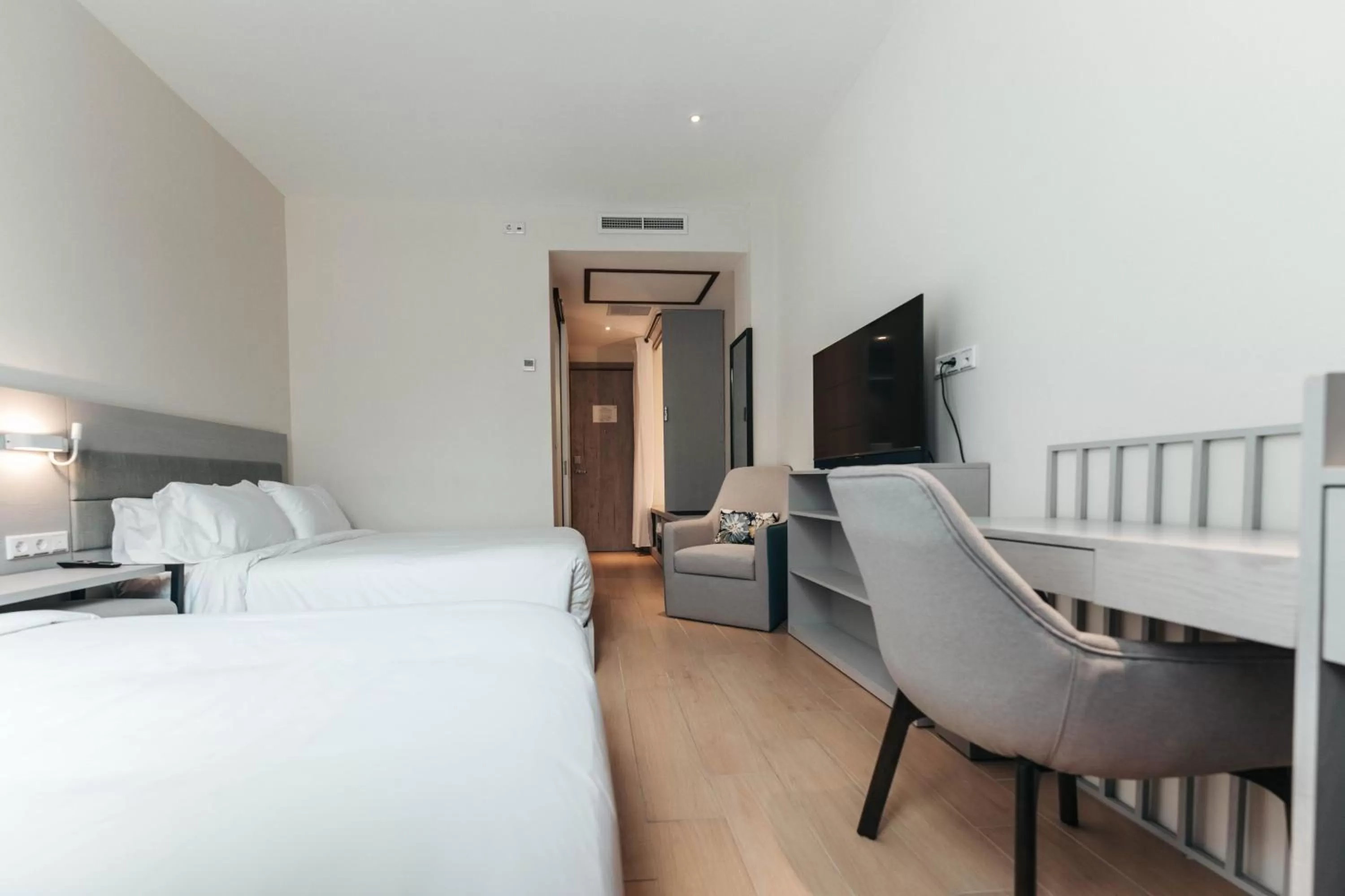 Bedroom, Bed in Elements Hotel & Shops Curaçao