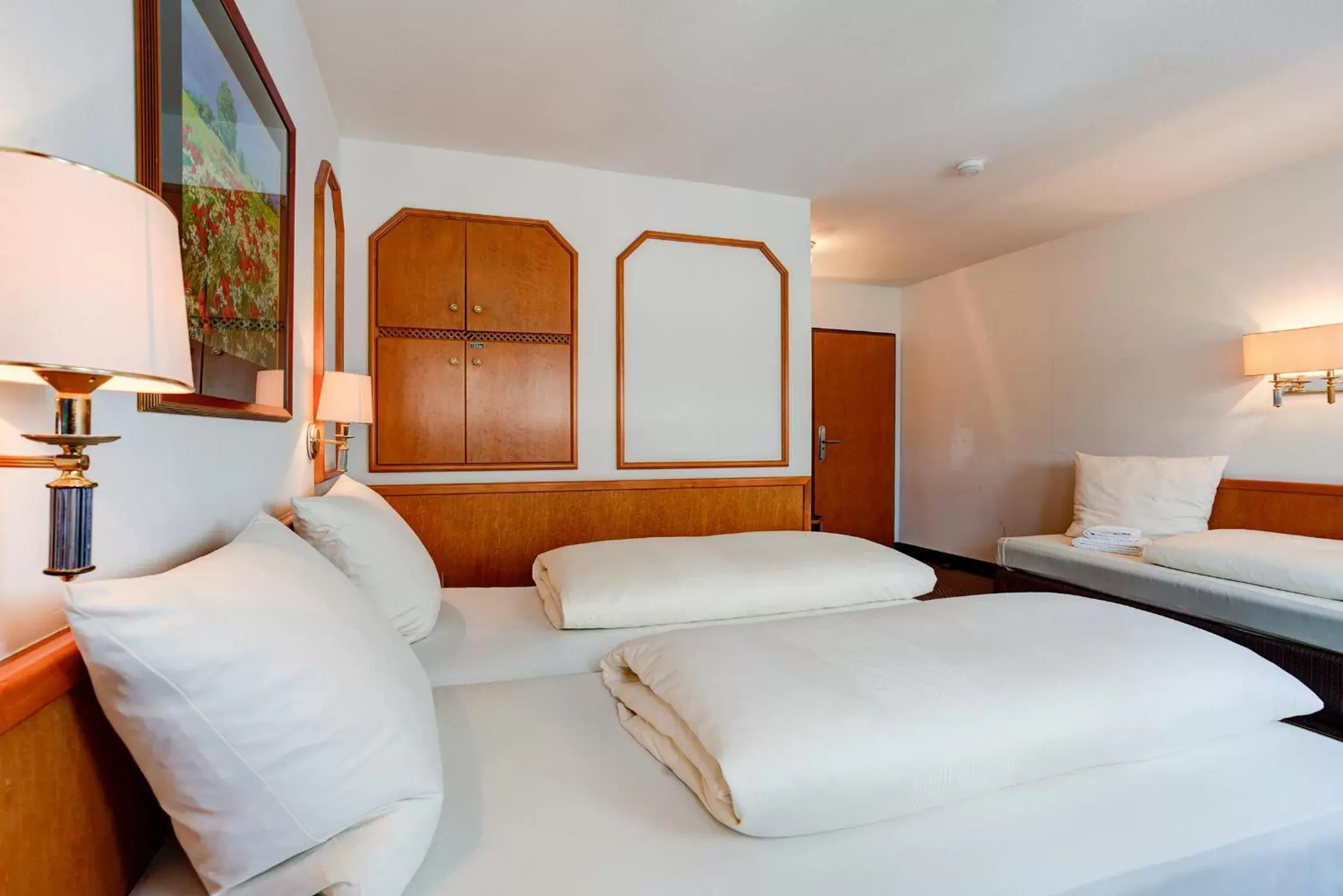 Photo of the whole room in Centro Hotel Stern Photo of the whole room in Centro Hotel Stern