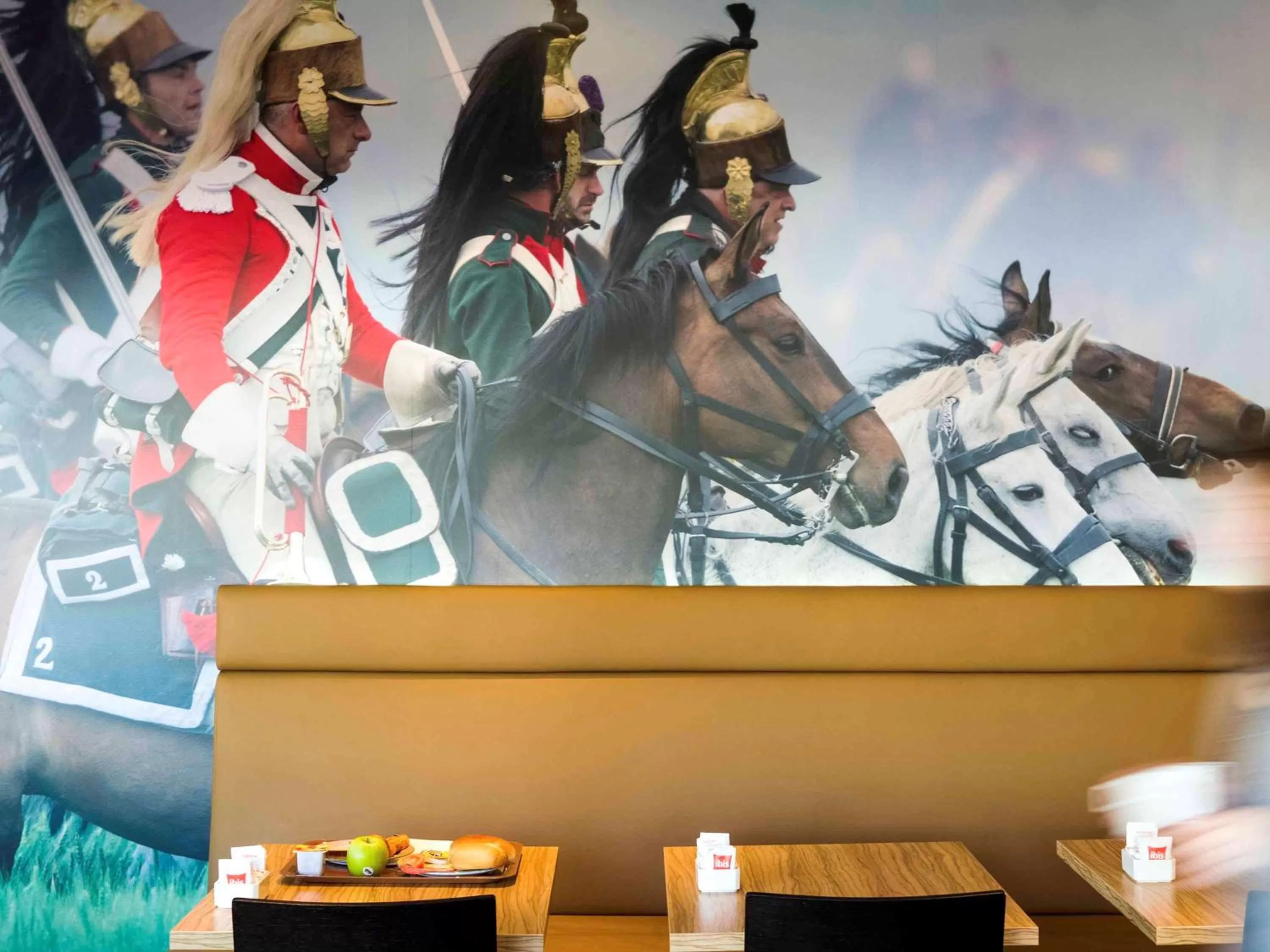 Restaurant/places to eat in ibis Brussels Waterloo