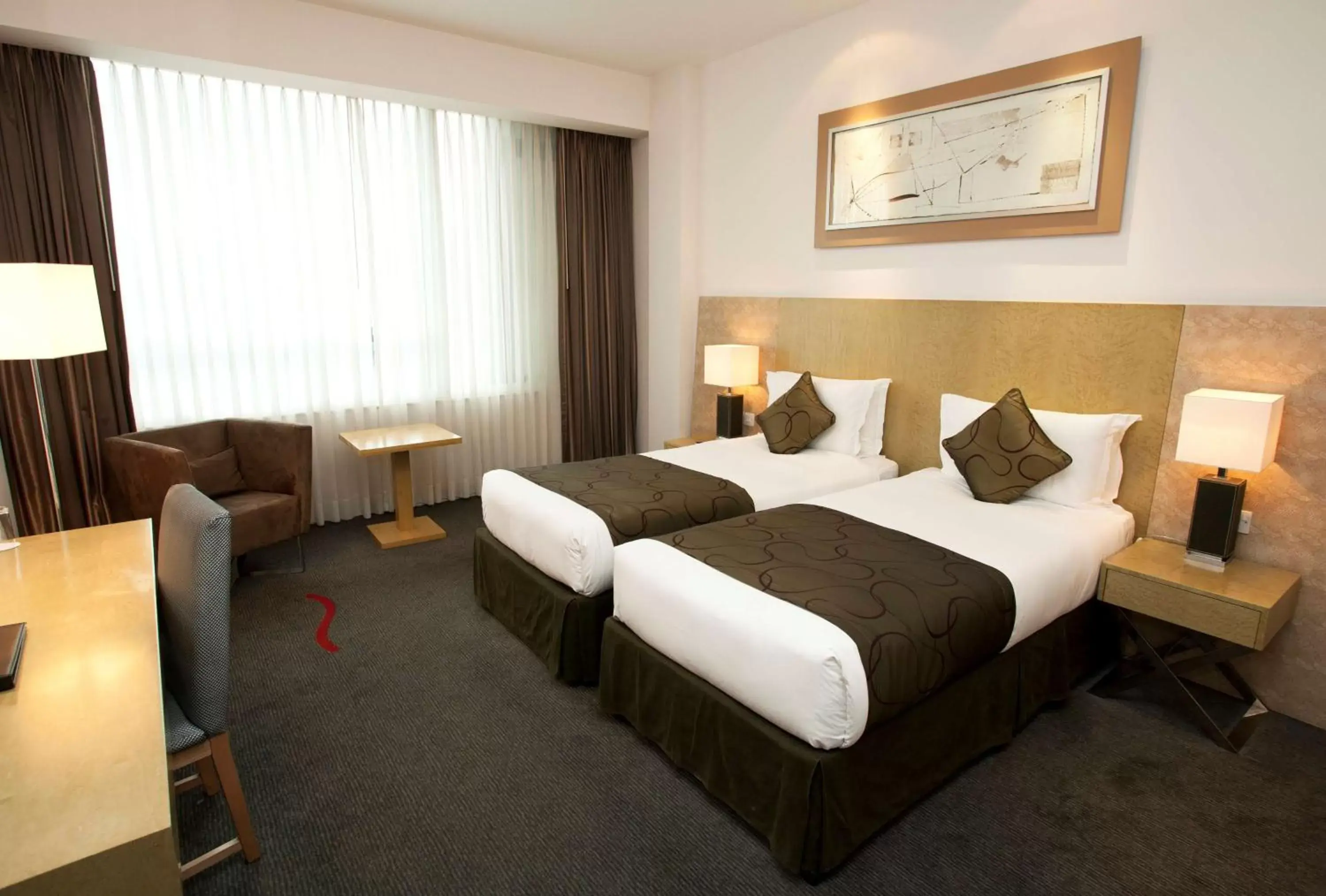 Bedroom, Bed in Park Plaza Cardiff