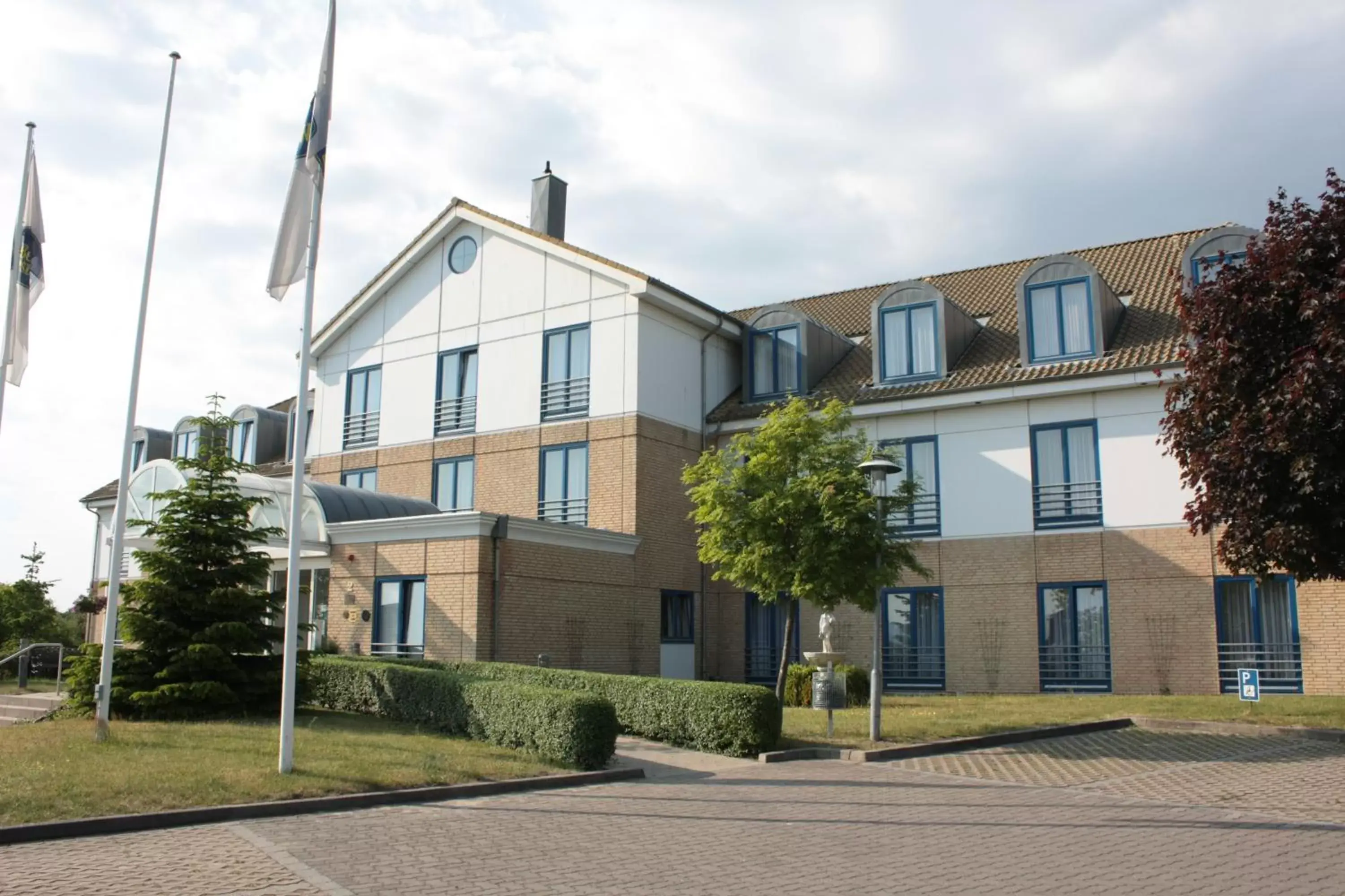 Facade/entrance, Property Building in Best Western Hotel Helmstedt am Lappwald