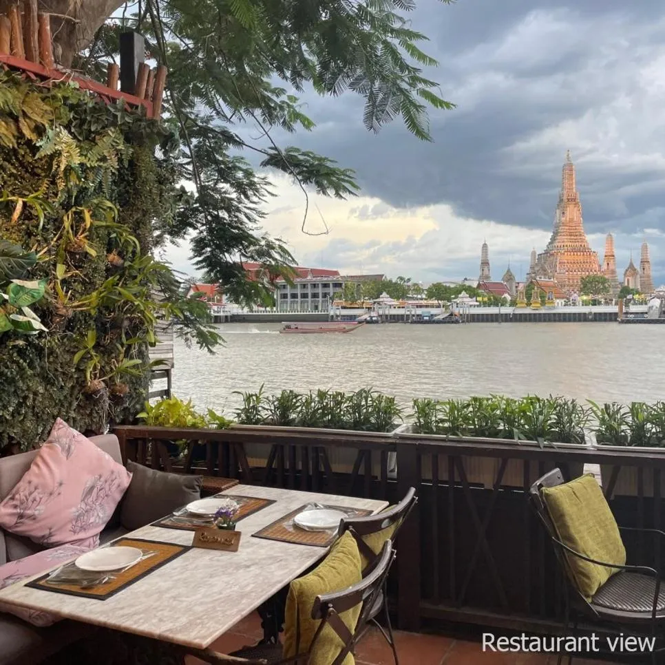 Restaurant/places to eat in Sala Arun