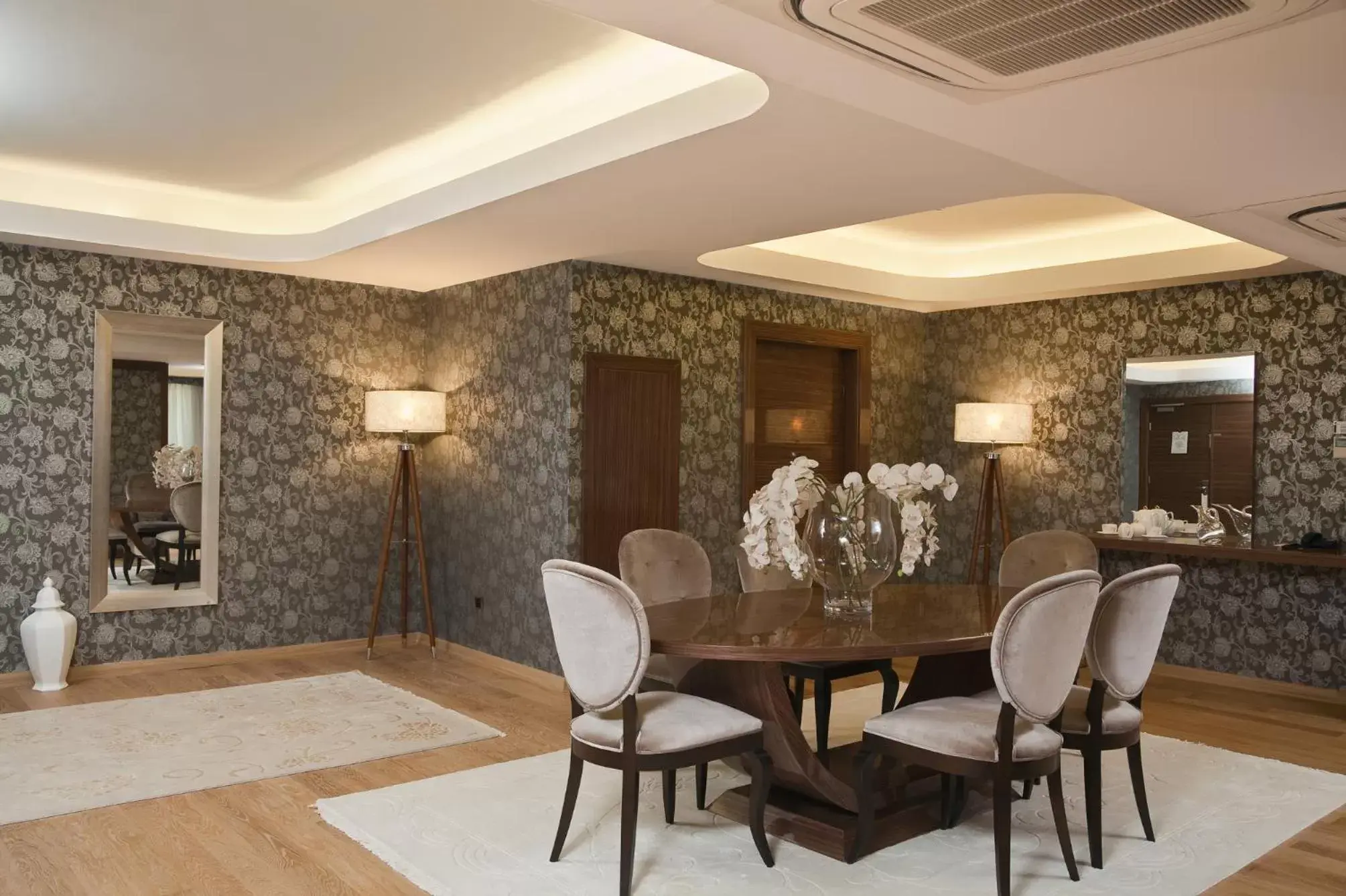 Living room in Anemon Grand Konya Otel Living room in Anemon Grand Konya Otel