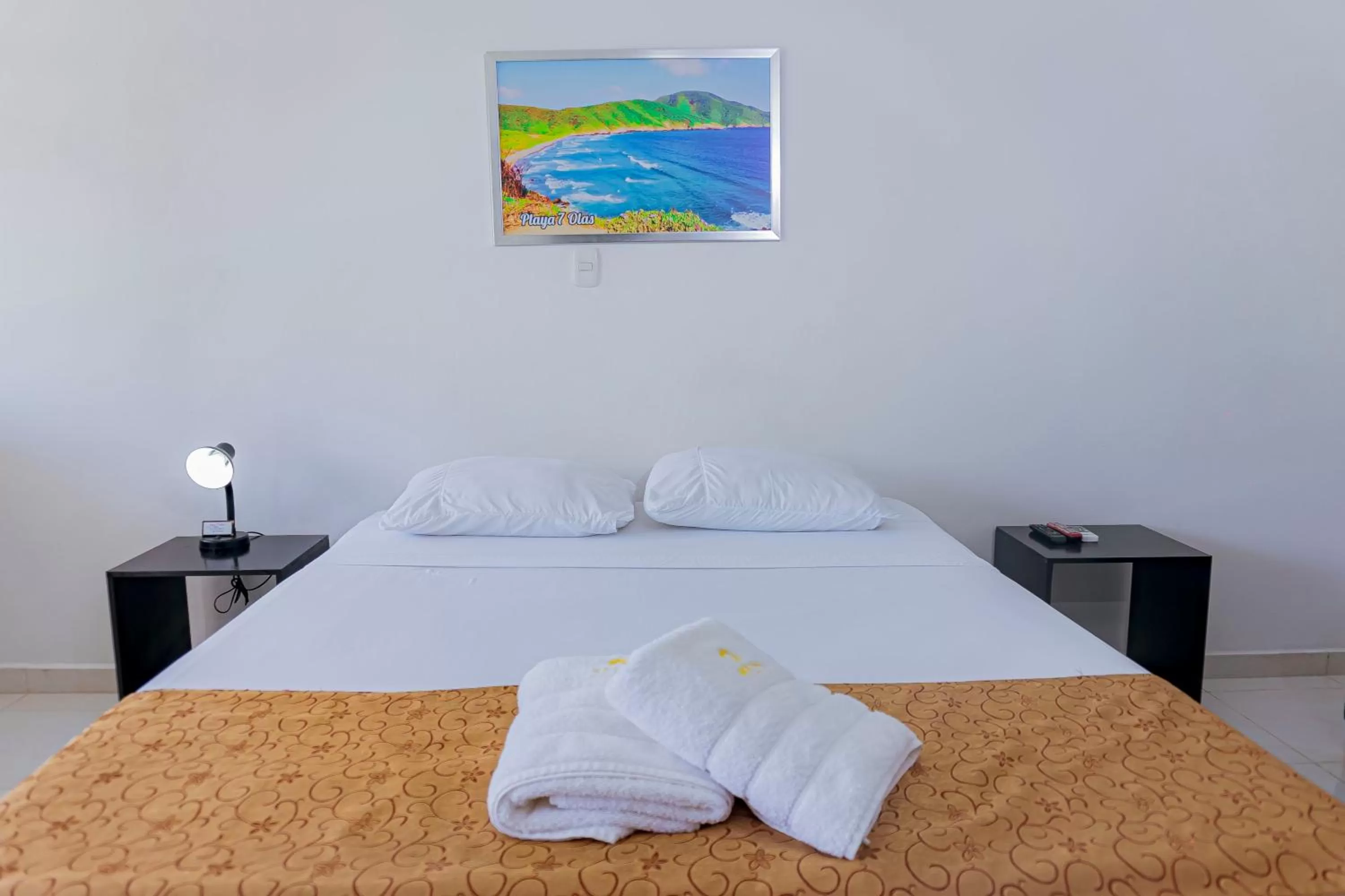 Bedroom, Bed in HOTEL SOL INN SANTA Marta