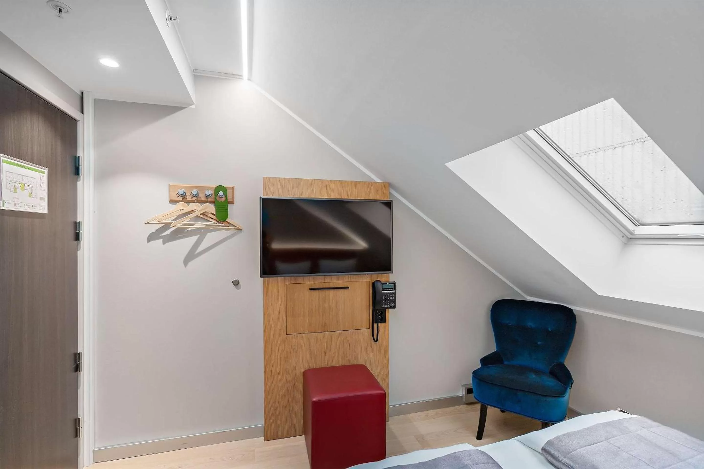 Bedroom, Bed in Bergen Harbour Hotel, WorldHotels Crafted