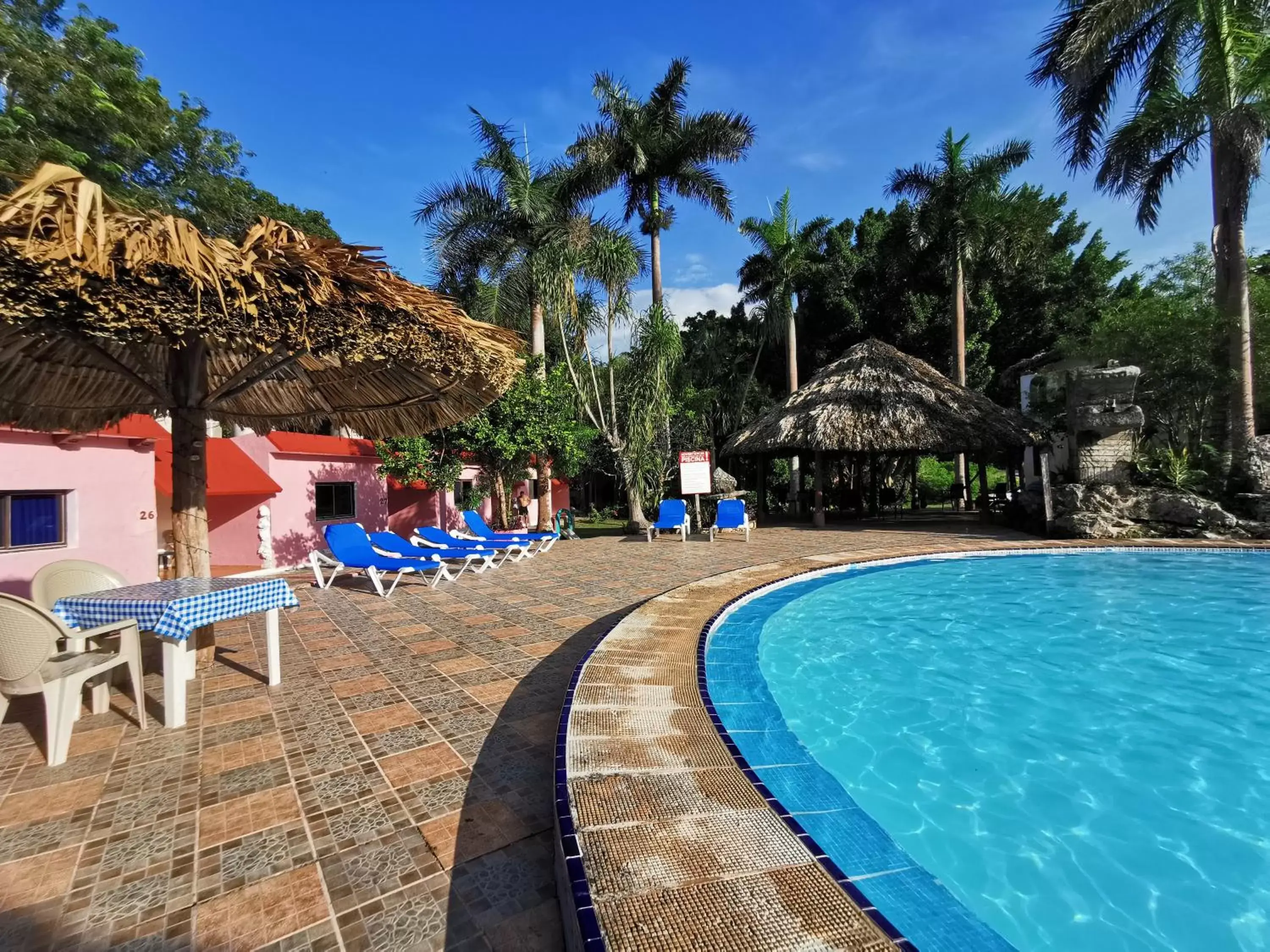 Pool view, Swimming Pool in Hotel Doralba Inn Chichen