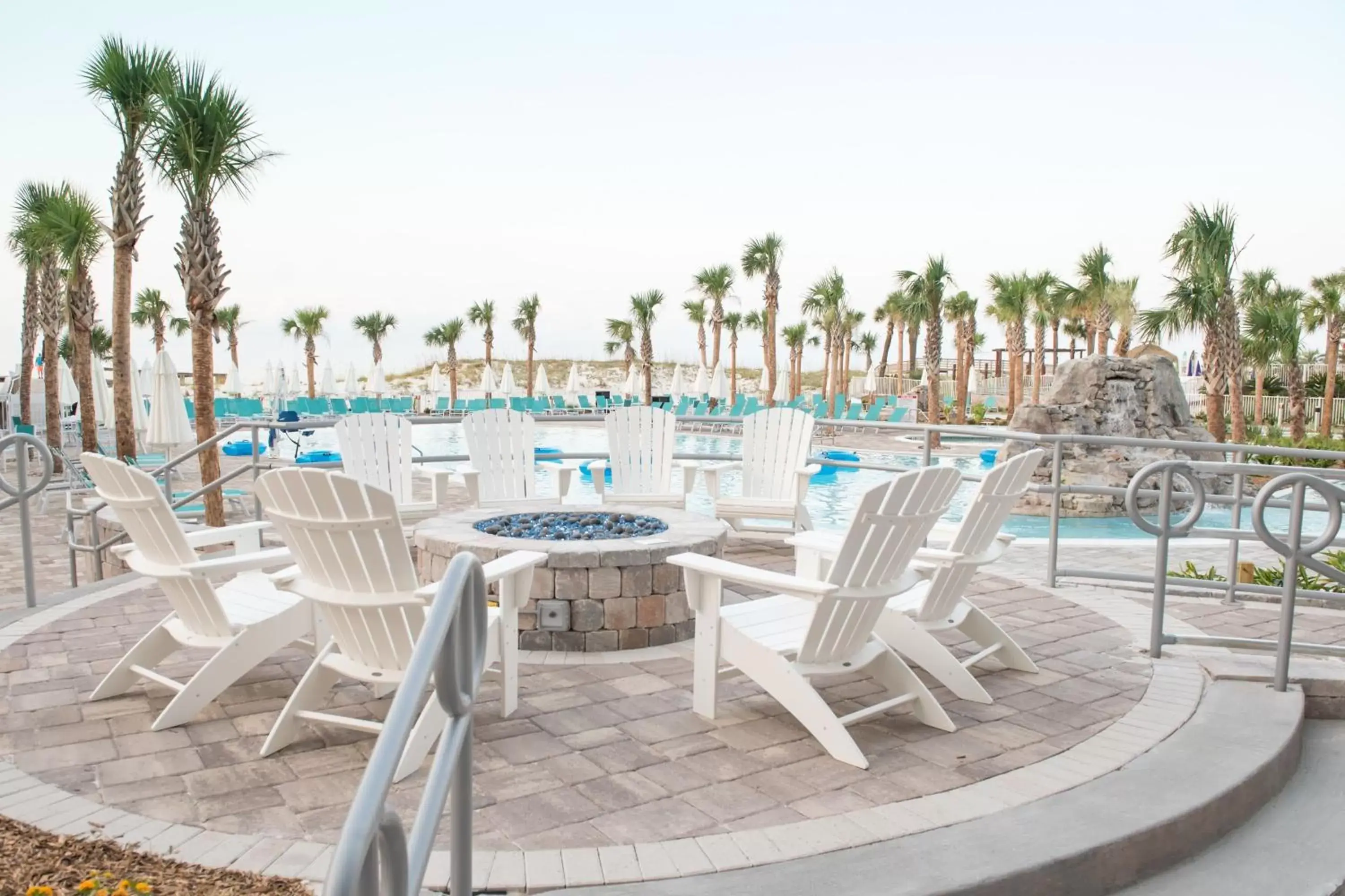 Swimming pool in Fairfield by Marriott Inn & Suites Pensacola Beach