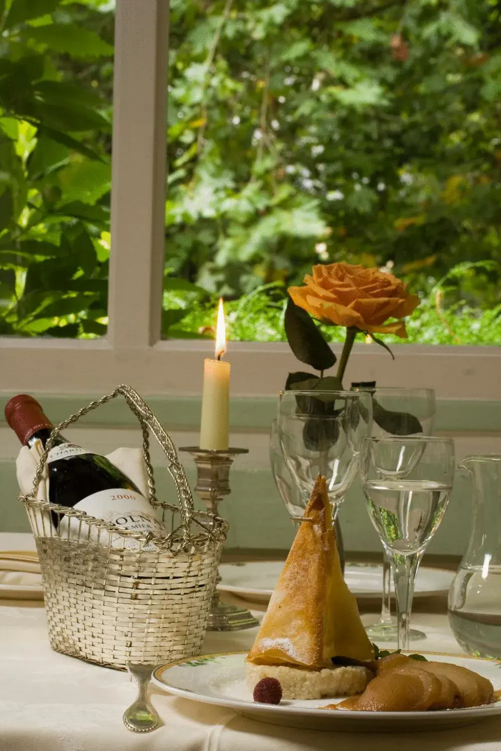 Food and drinks in Belle Isle Sur Risle - Chateau Hotel & Spa Food and drinks in Belle Isle Sur Risle - Chateau Hotel & Spa