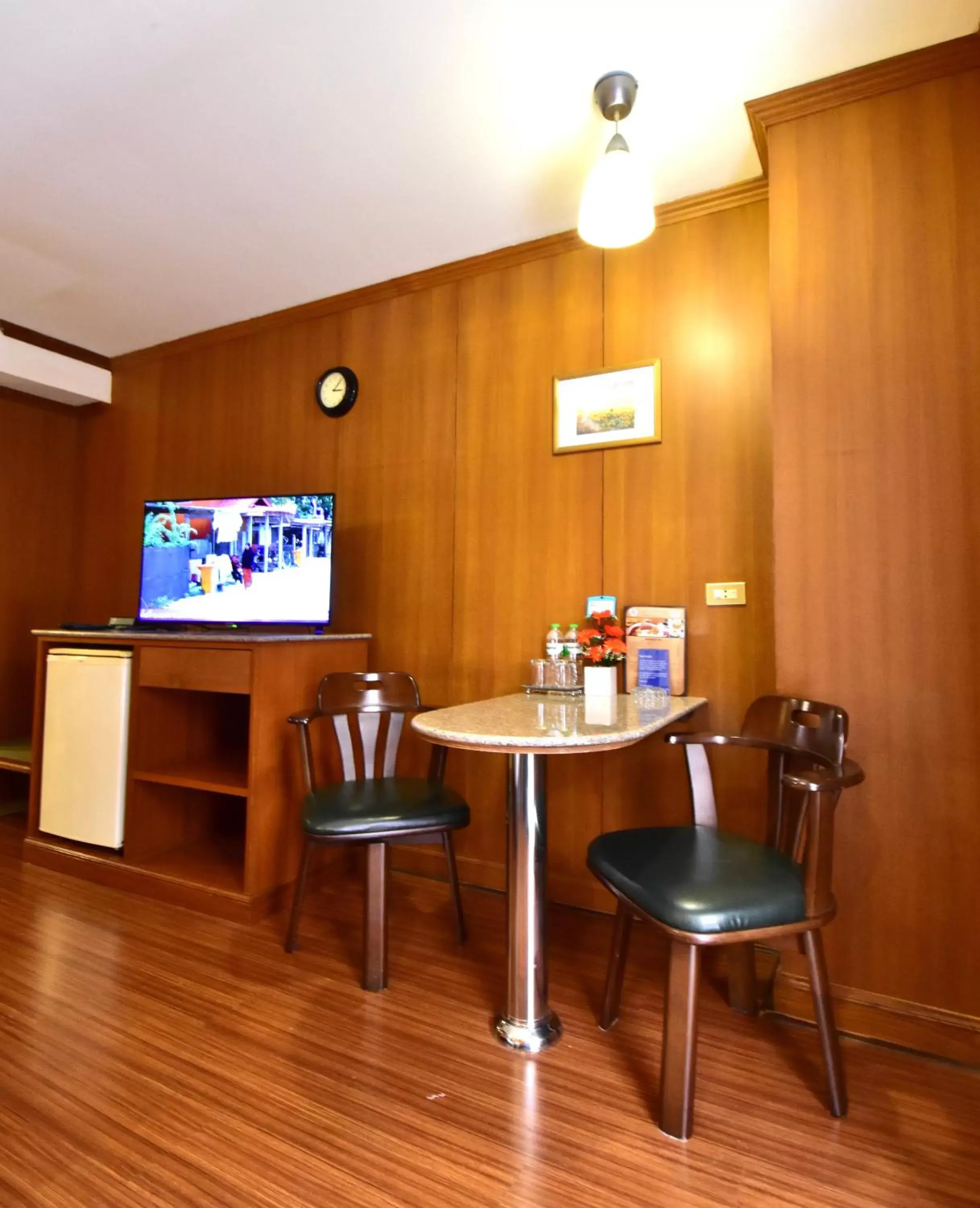 TV/Entertainment Center in Dynasty Inn Pattaya