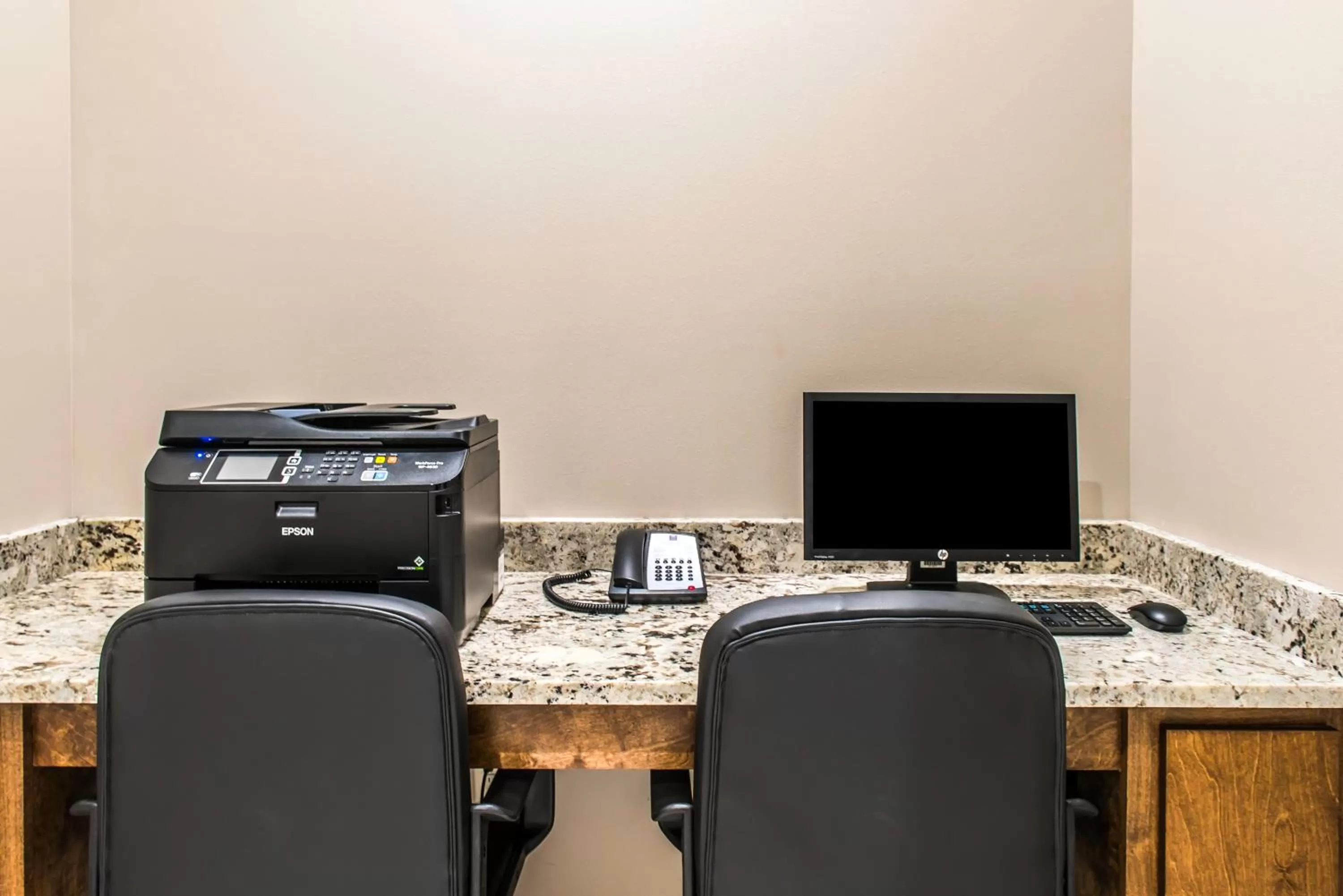 Business facilities in Comfort Inn & Suites Valdosta I-75