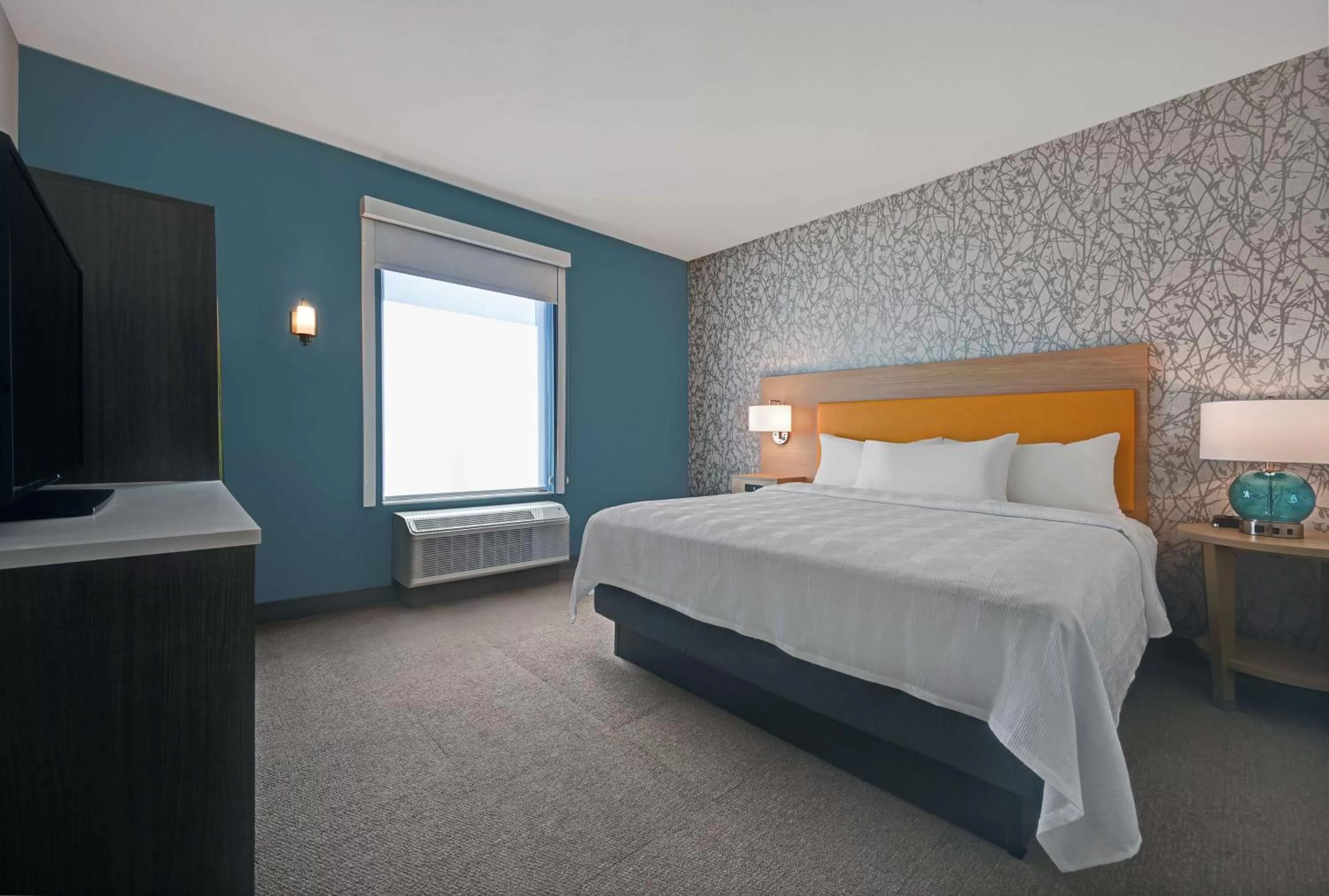 Bed in Home2 Suites By Hilton Tracy, Ca