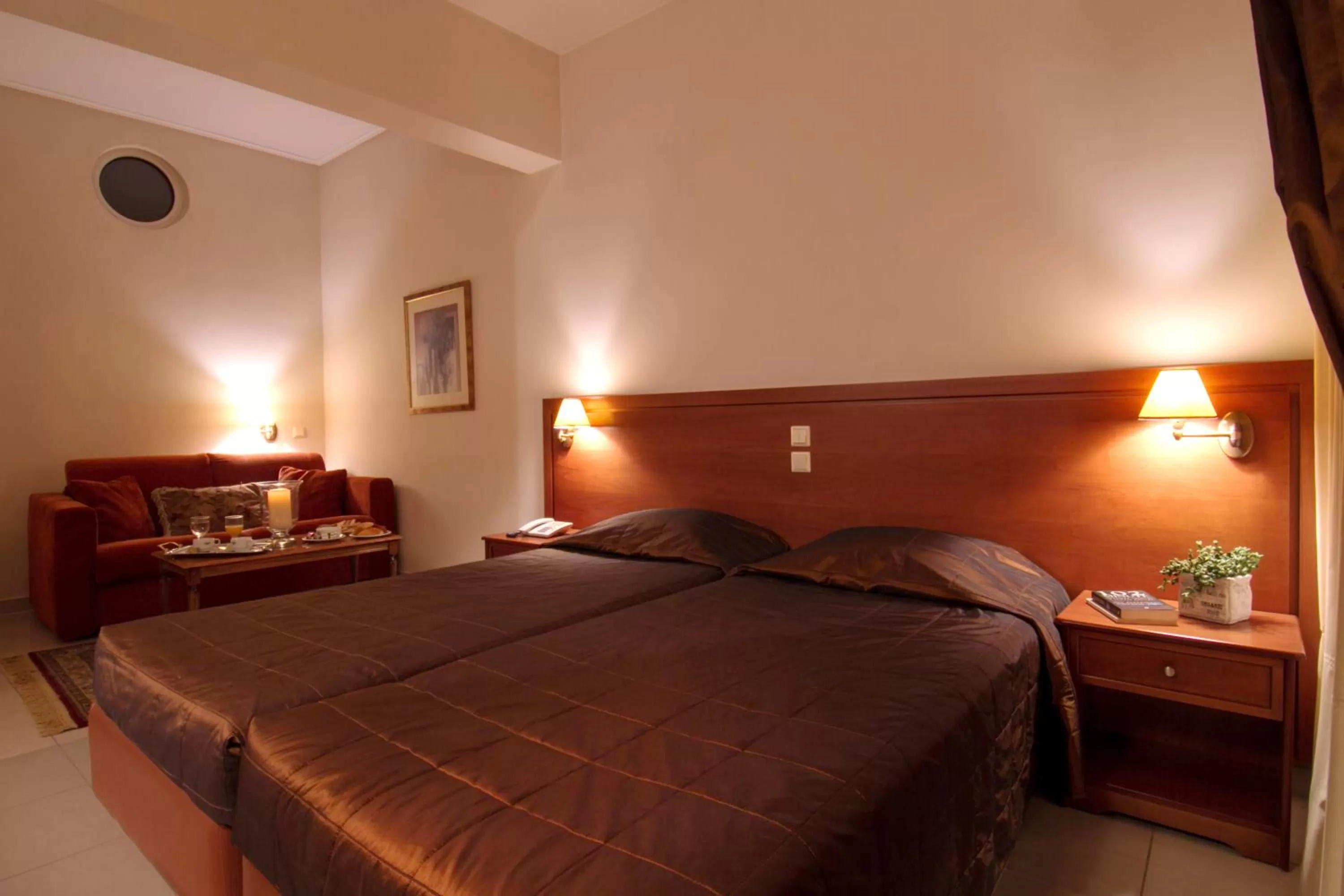 Bed in Green Hill Hotel