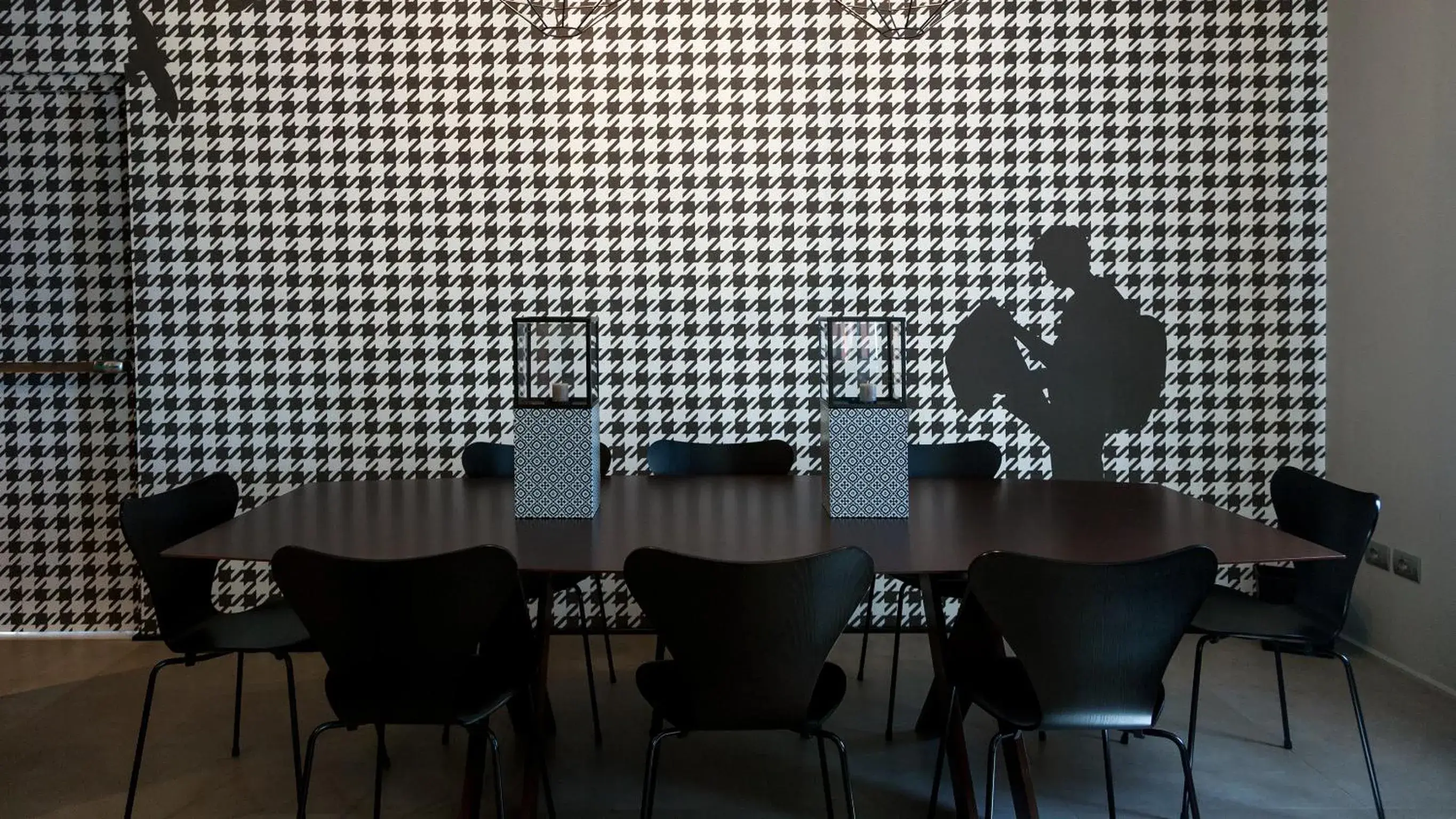 Lounge or bar in G Hotel Pescara Lounge or bar in G Hotel Pescara