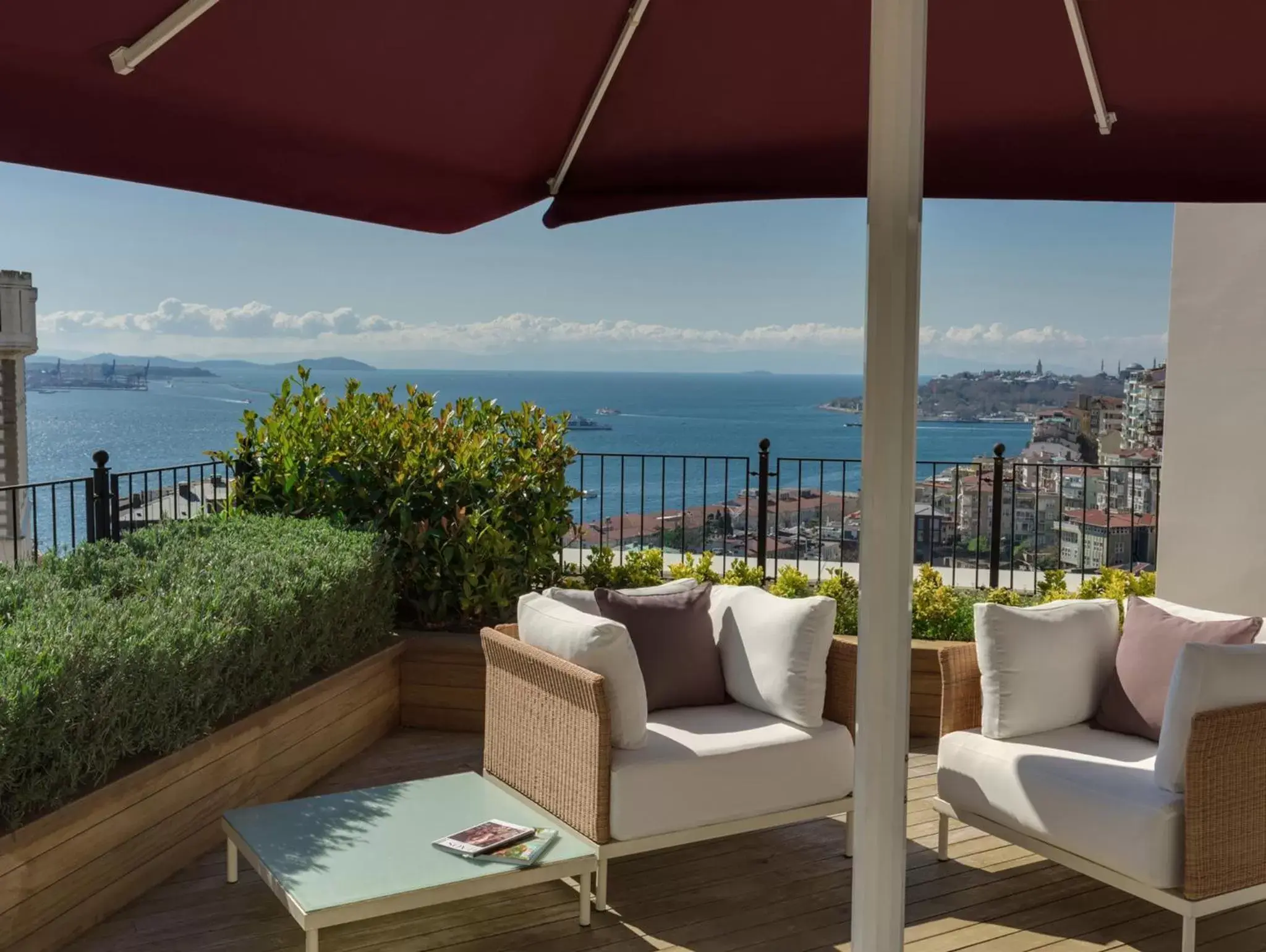 Balcony/Terrace in CVK Park Bosphorus Hotel Istanbul