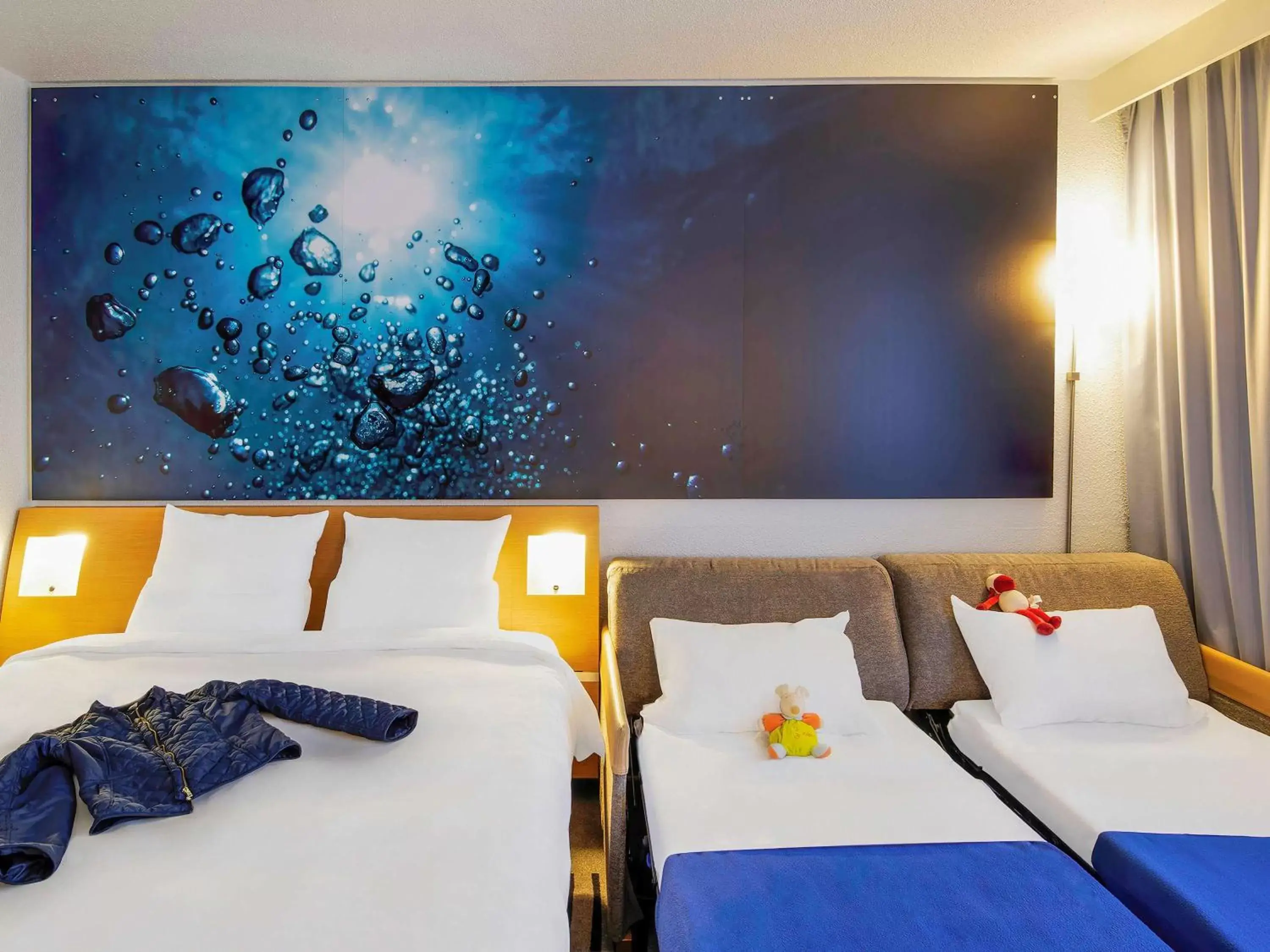 Photo of the whole room, Bed in Novotel Metz Amnéville