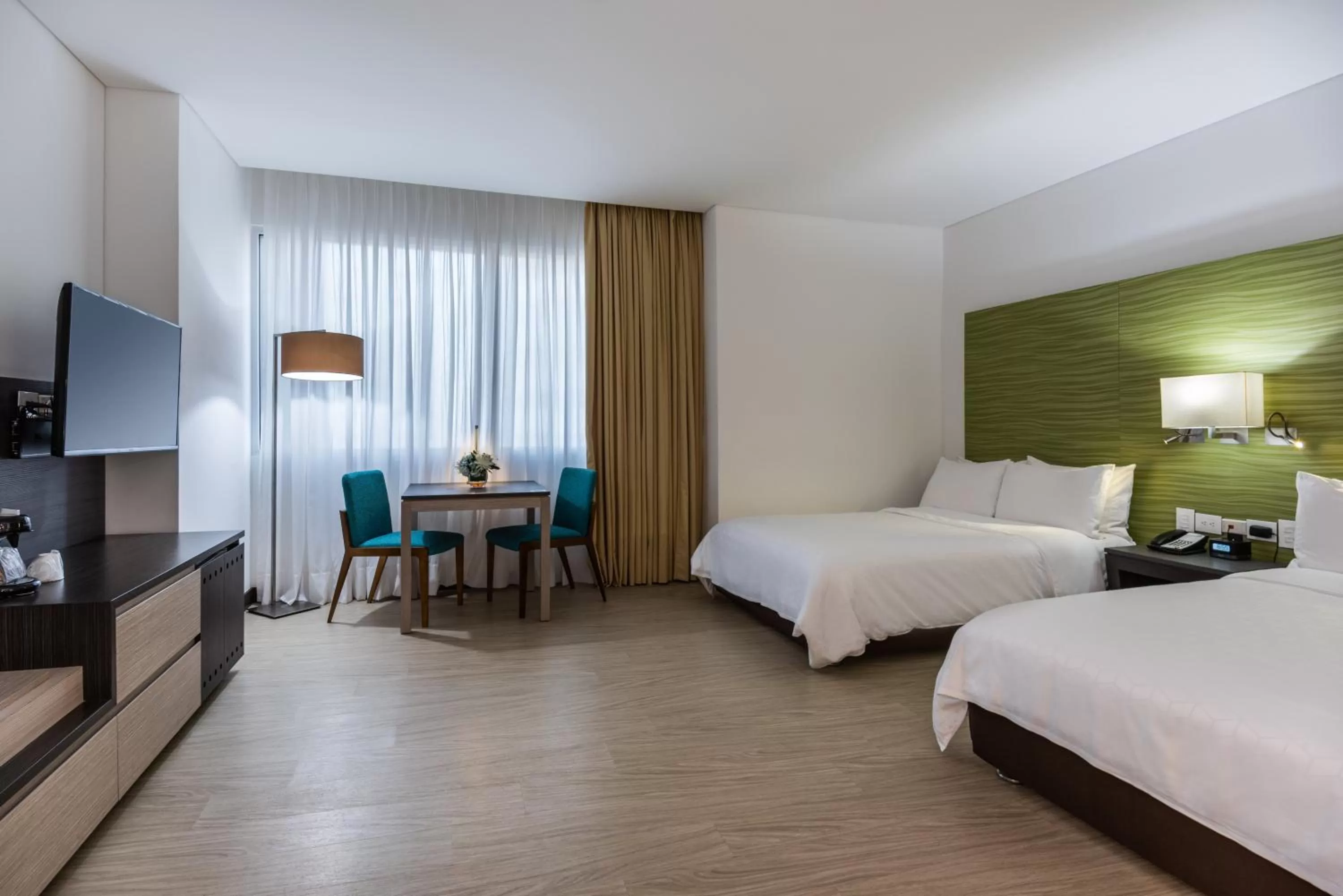 Photo of the whole room, Bed in Holiday Inn Express - Cartagena Bocagrande by IHG