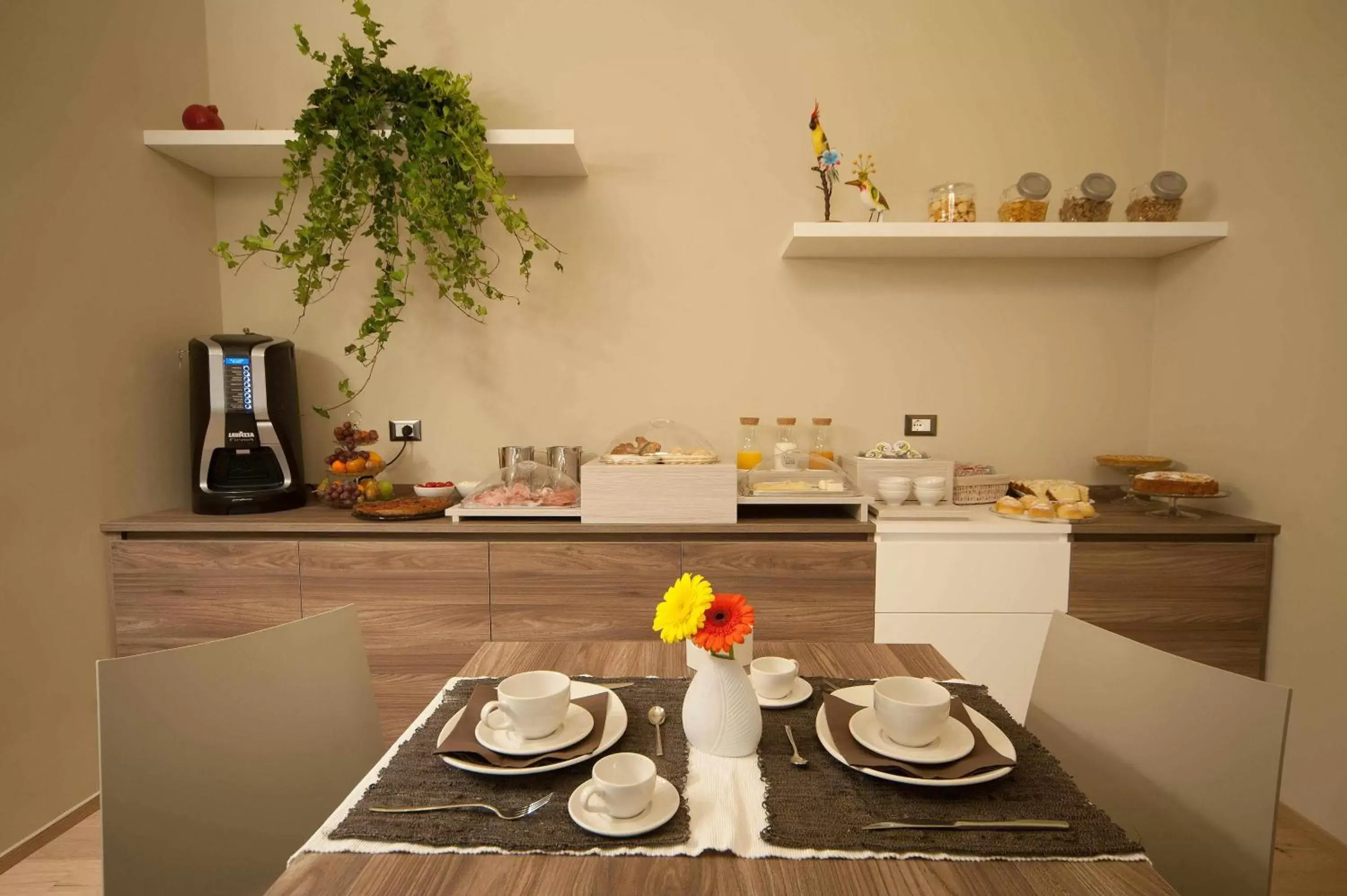 Breakfast, Kitchen/Kitchenette in Antica Dimora Luxury Rooms
