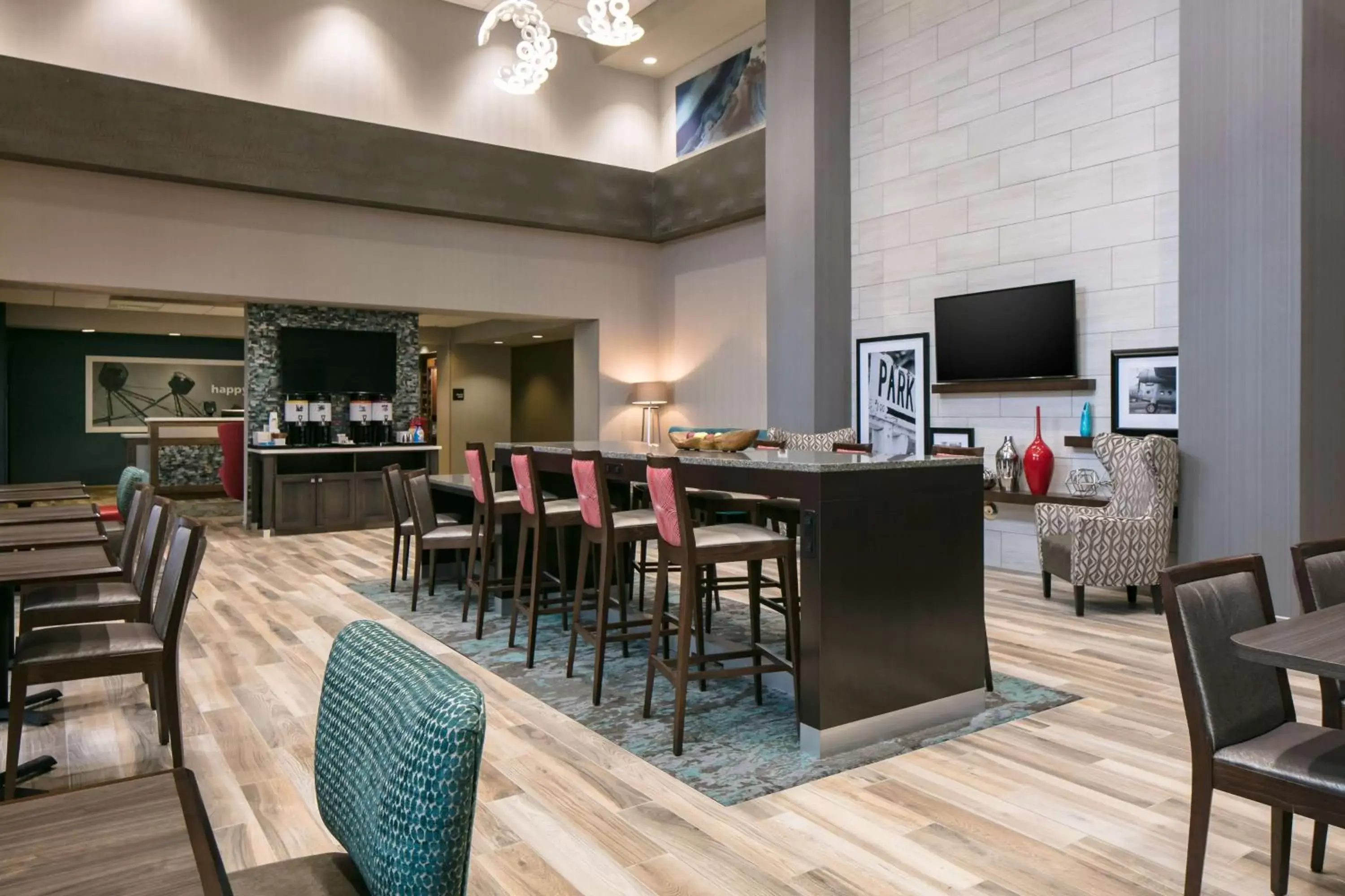 Lobby or reception in Hampton Inn By Hilton Wichita Northwest
