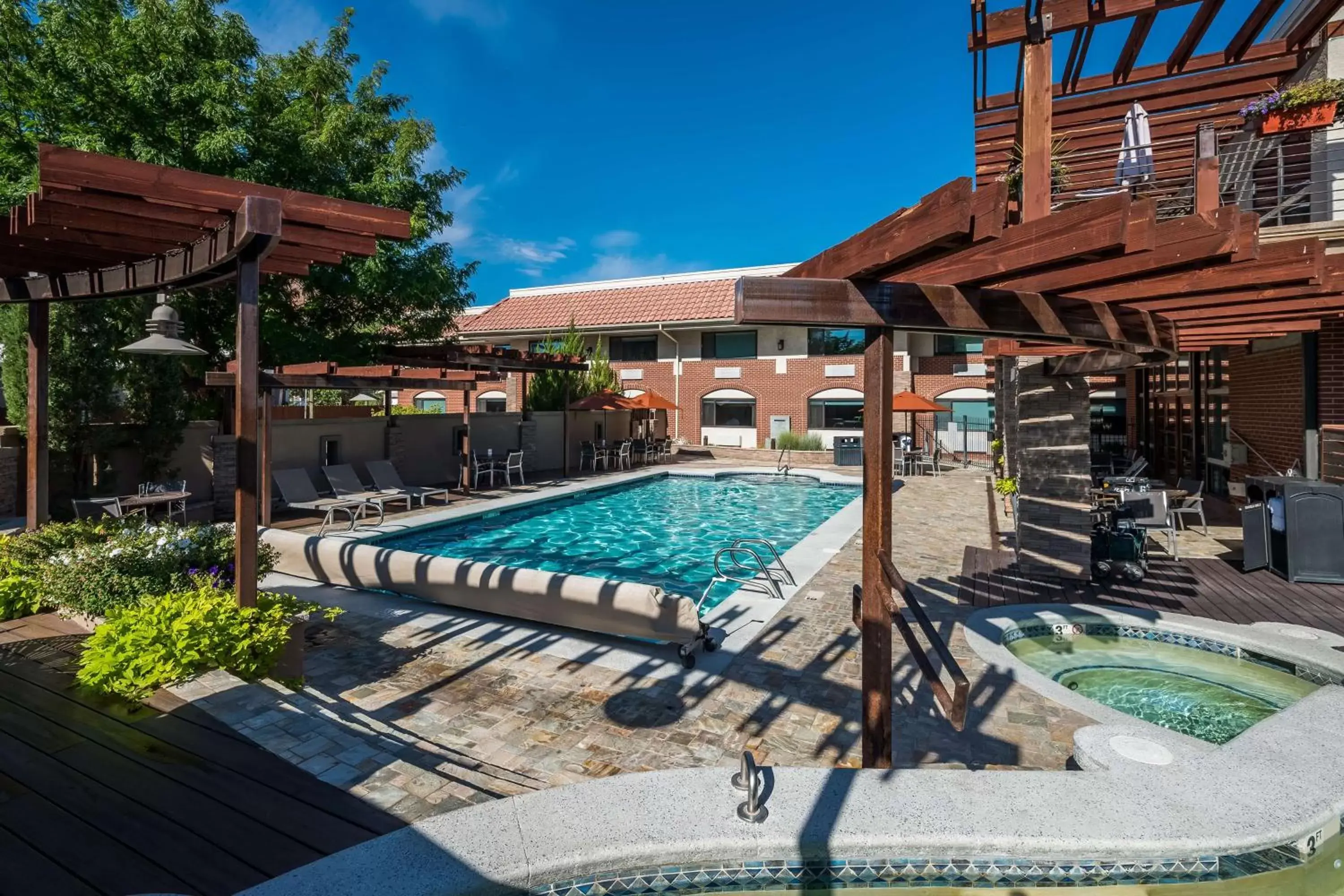 Pool view, Swimming Pool in Best Western Plus Canyonlands Inn