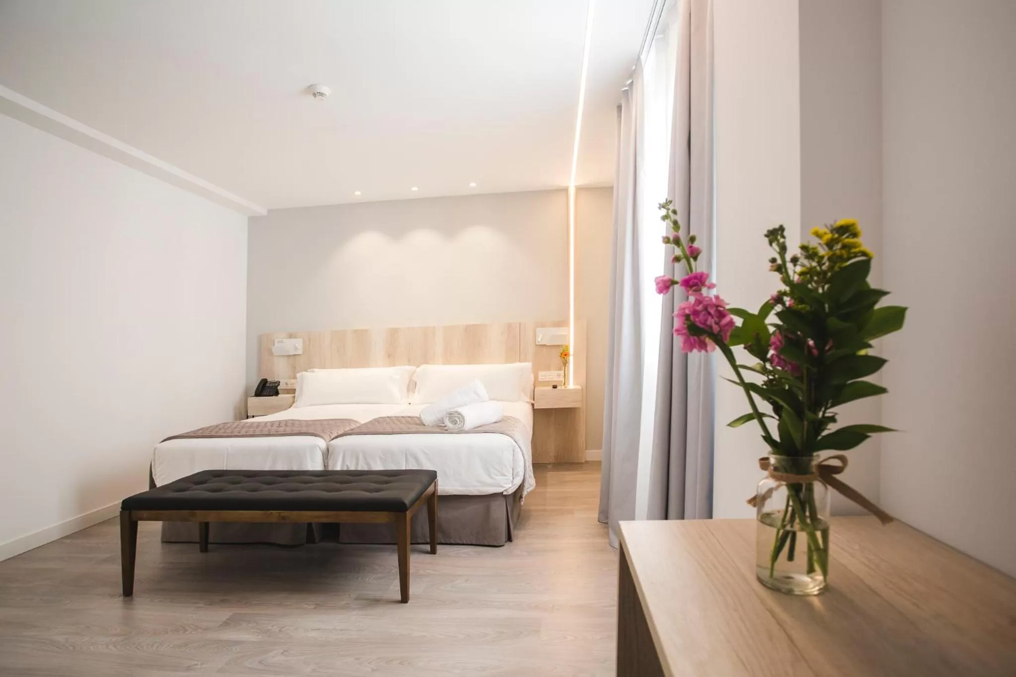 Bedroom, Bed in DWO Ábaster