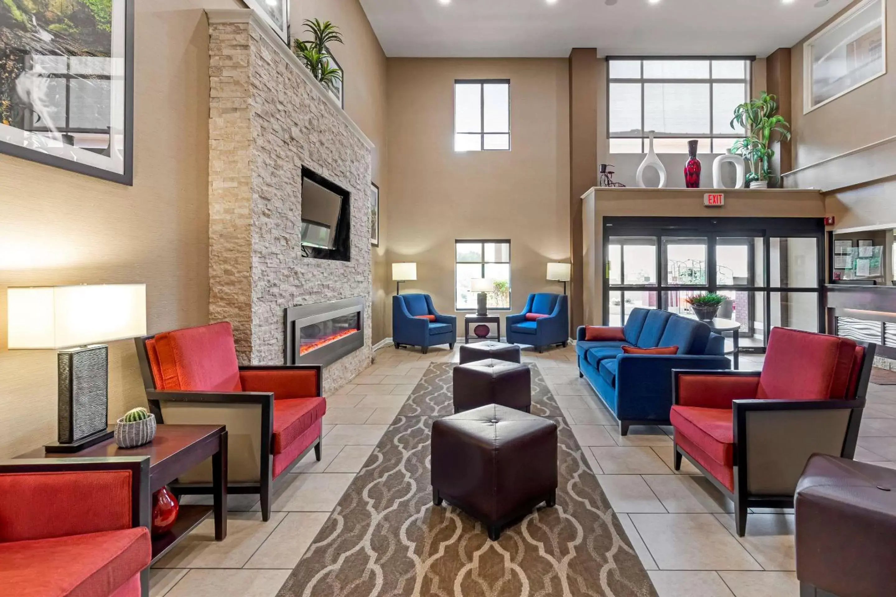 Lobby or reception, Seating Area in Comfort Inn & Suites