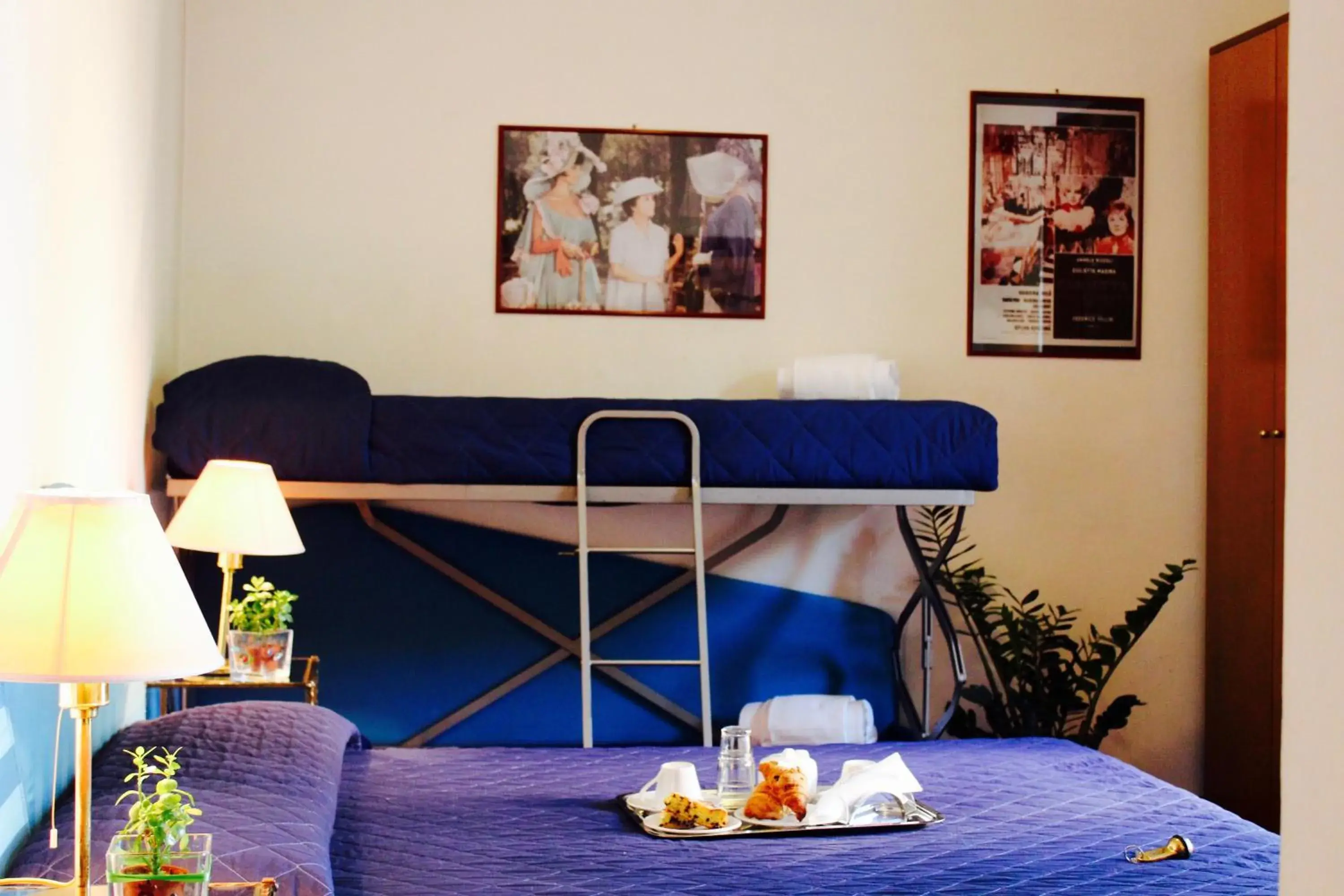 Bunk Bed in Hotel Arcangelo