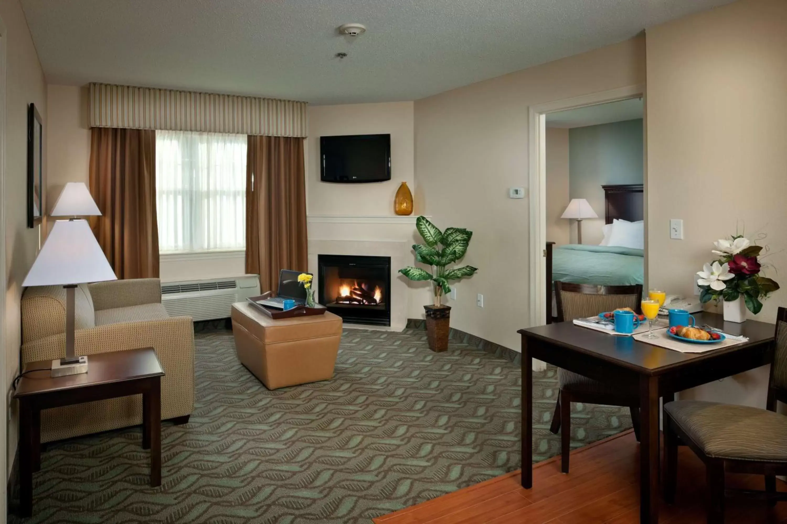 Living room, Seating Area in Homewood Suites by Hilton Boston/Andover