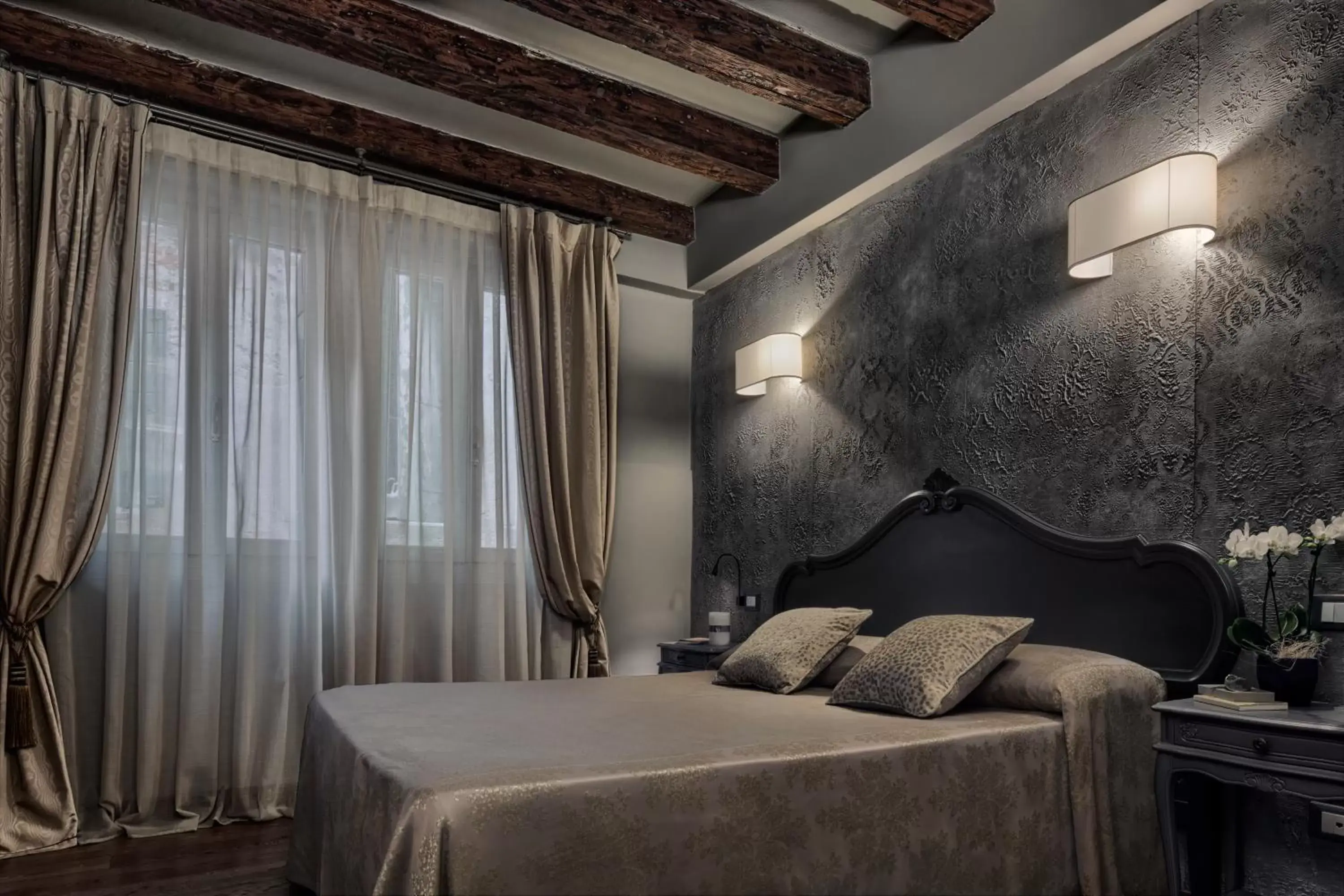 Photo of the whole room, Bed in Locanda Fiorita