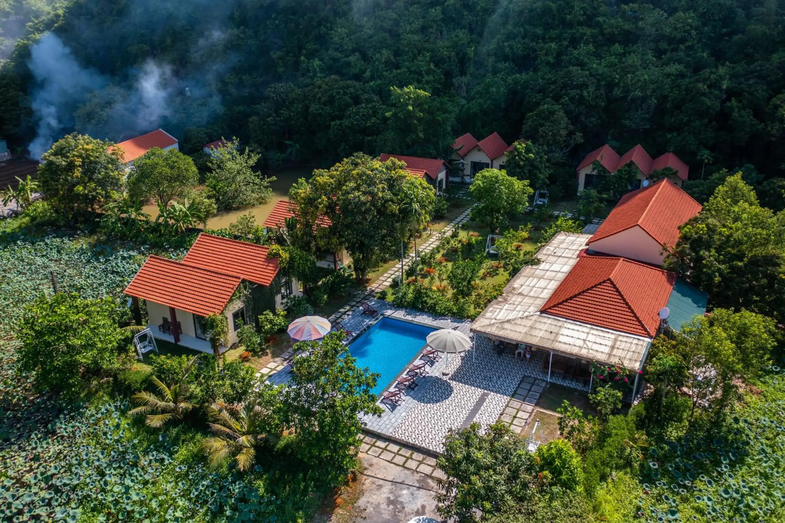 Property building, Pool View in Trang An Retreat
