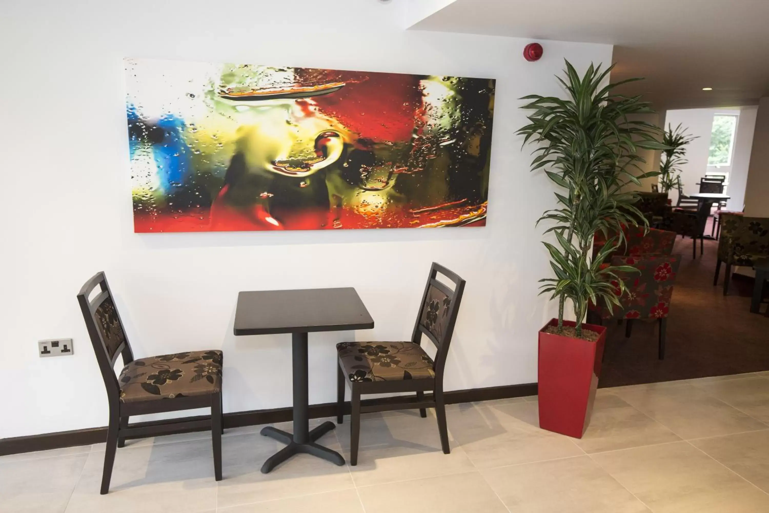 Lobby or reception in Ramada Milton Keynes