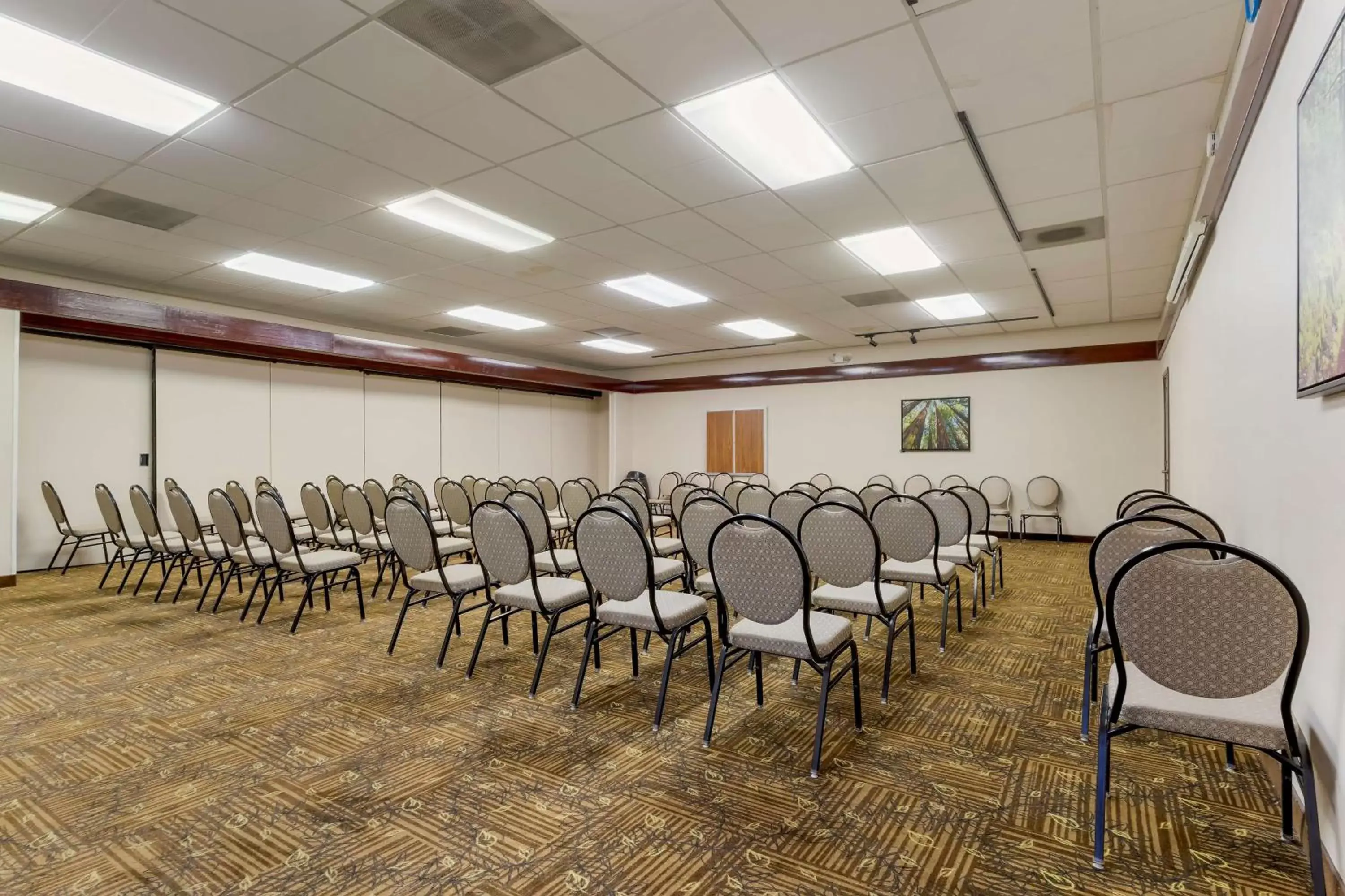 Meeting/conference room in Best Western Plus Forest Park Inn