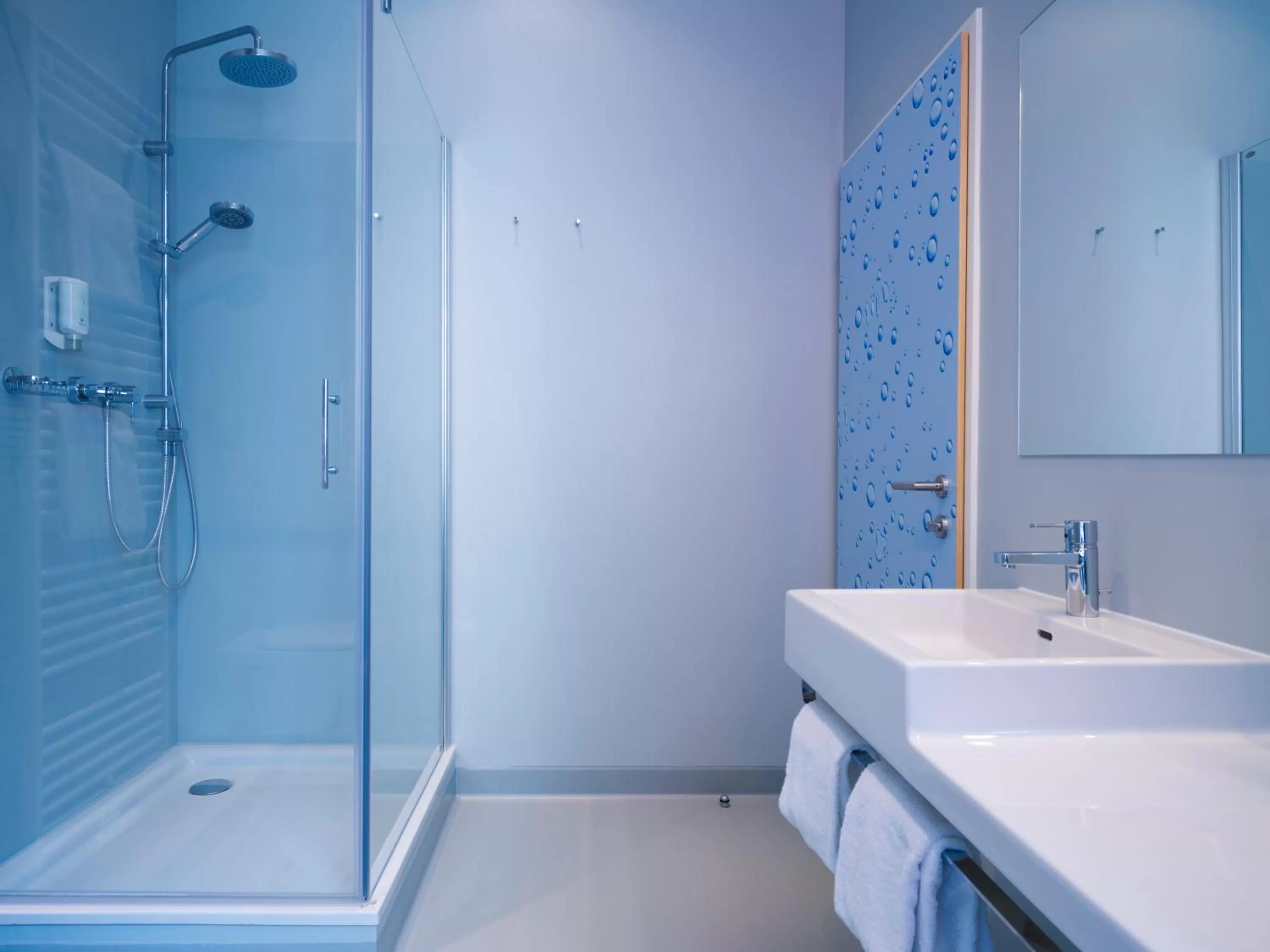 Shower in Hotel Zipser