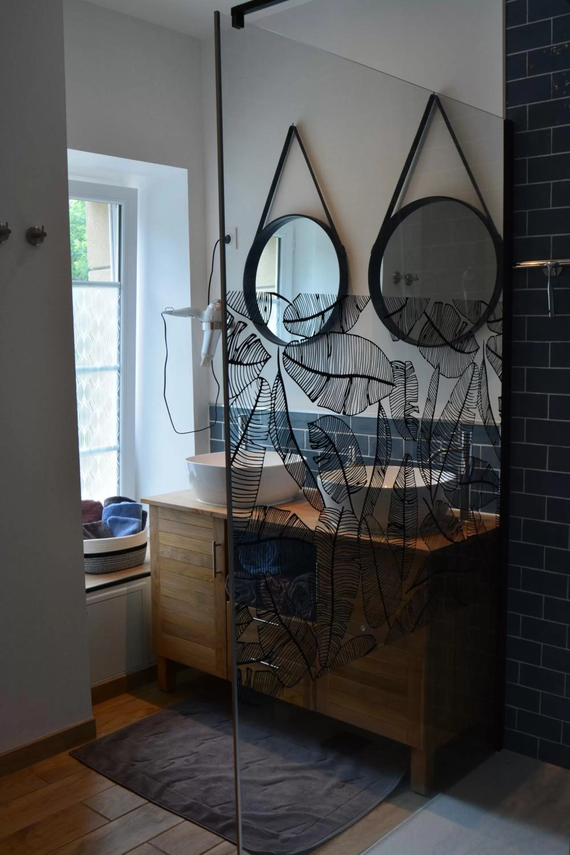 Bathroom in Lebeau Repos