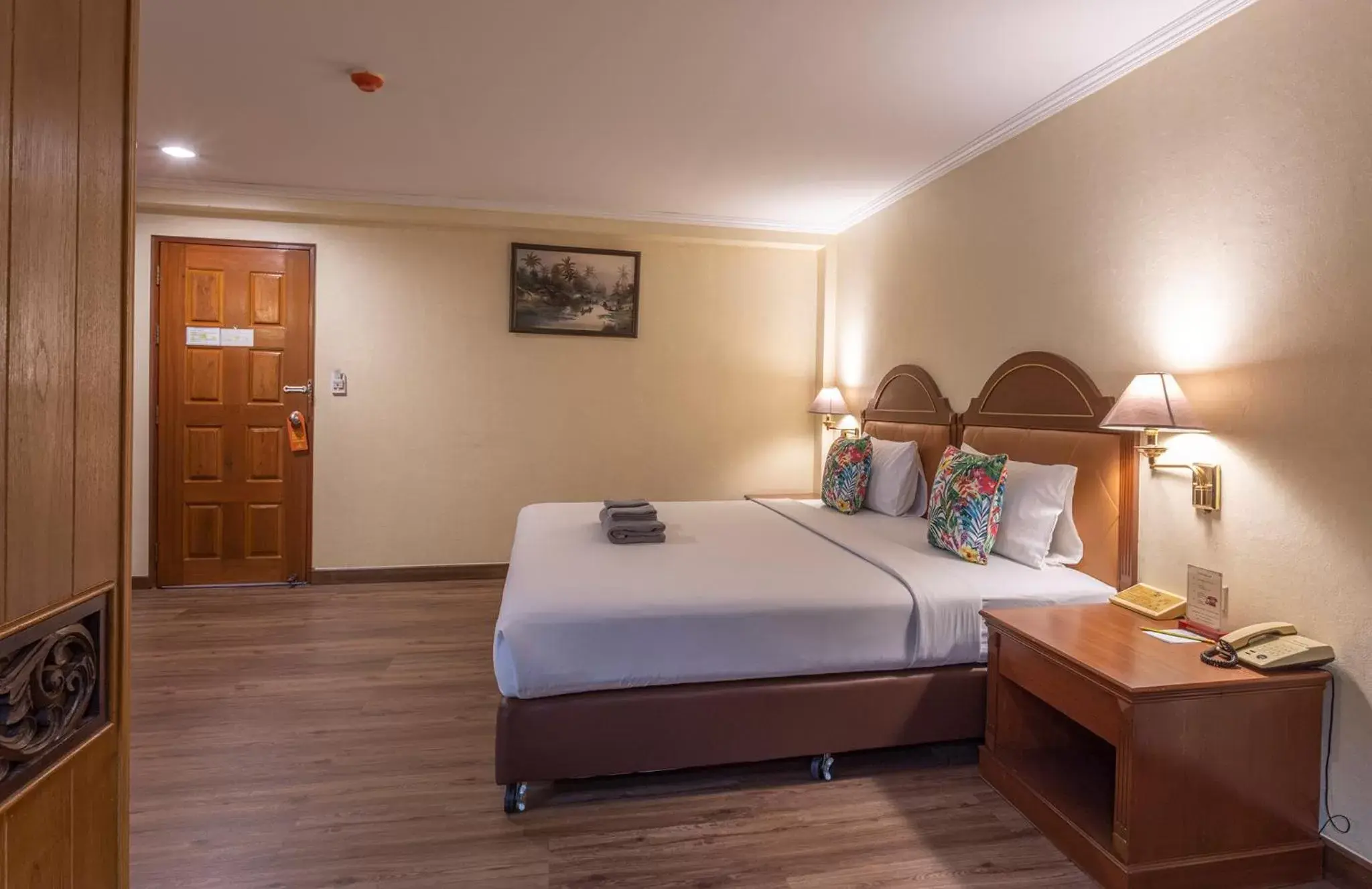 Bedroom, Bed in Sabai Inn