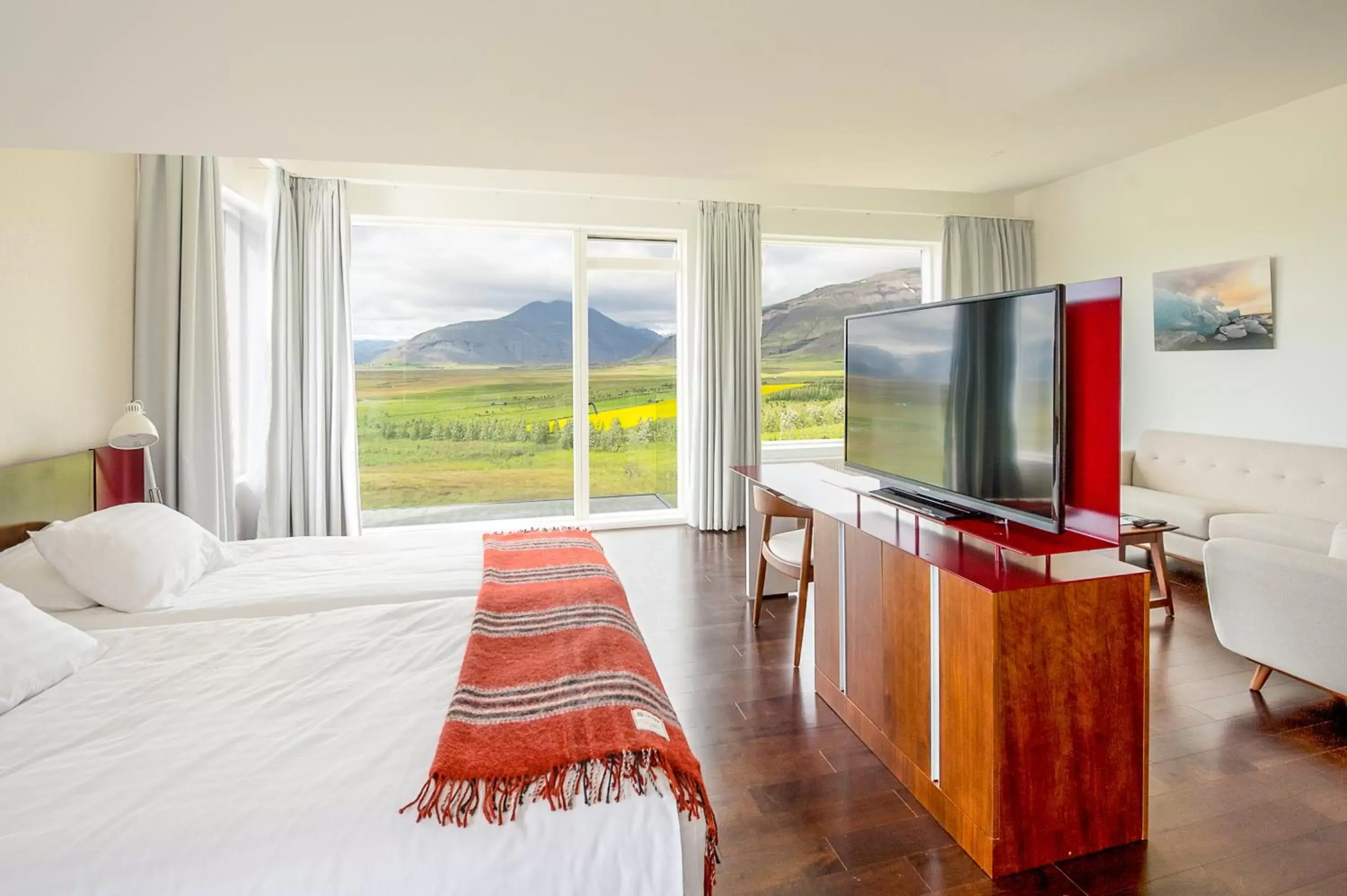 Bedroom, Mountain View in Fosshótel Vatnajökull