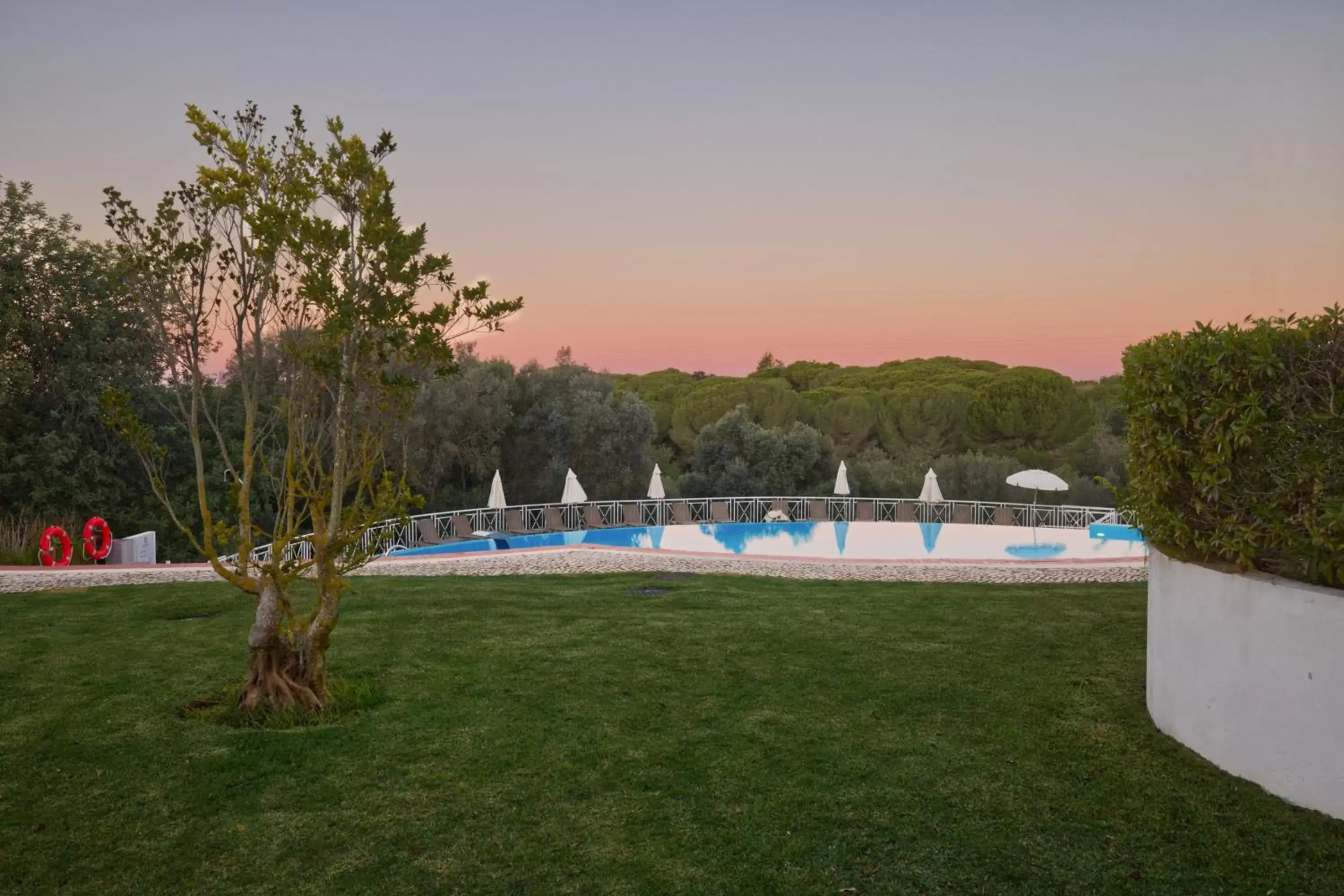 Swimming Pool in Cegonha Country Club