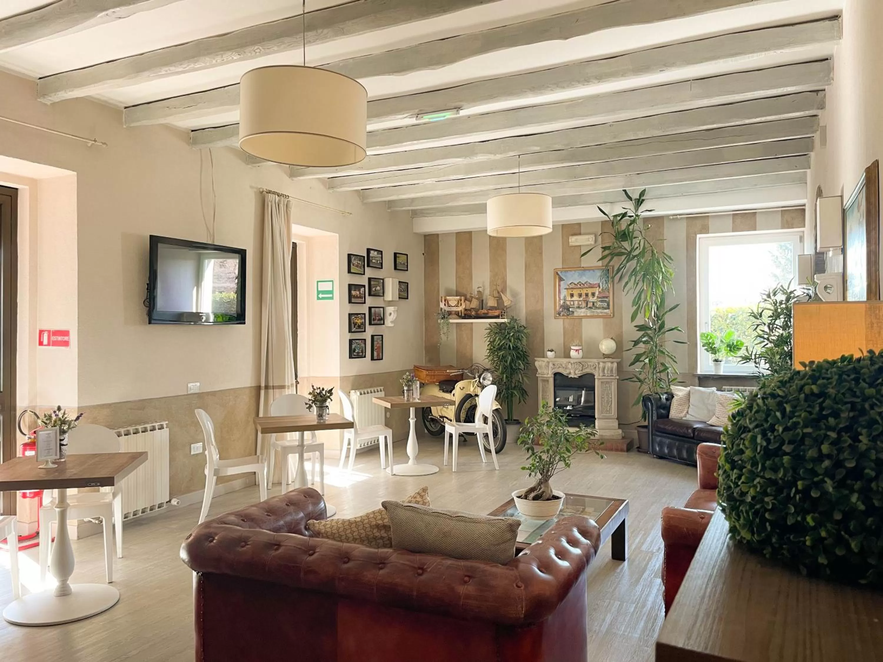 Lobby or reception in La Bergamina Hotel & Restaurant