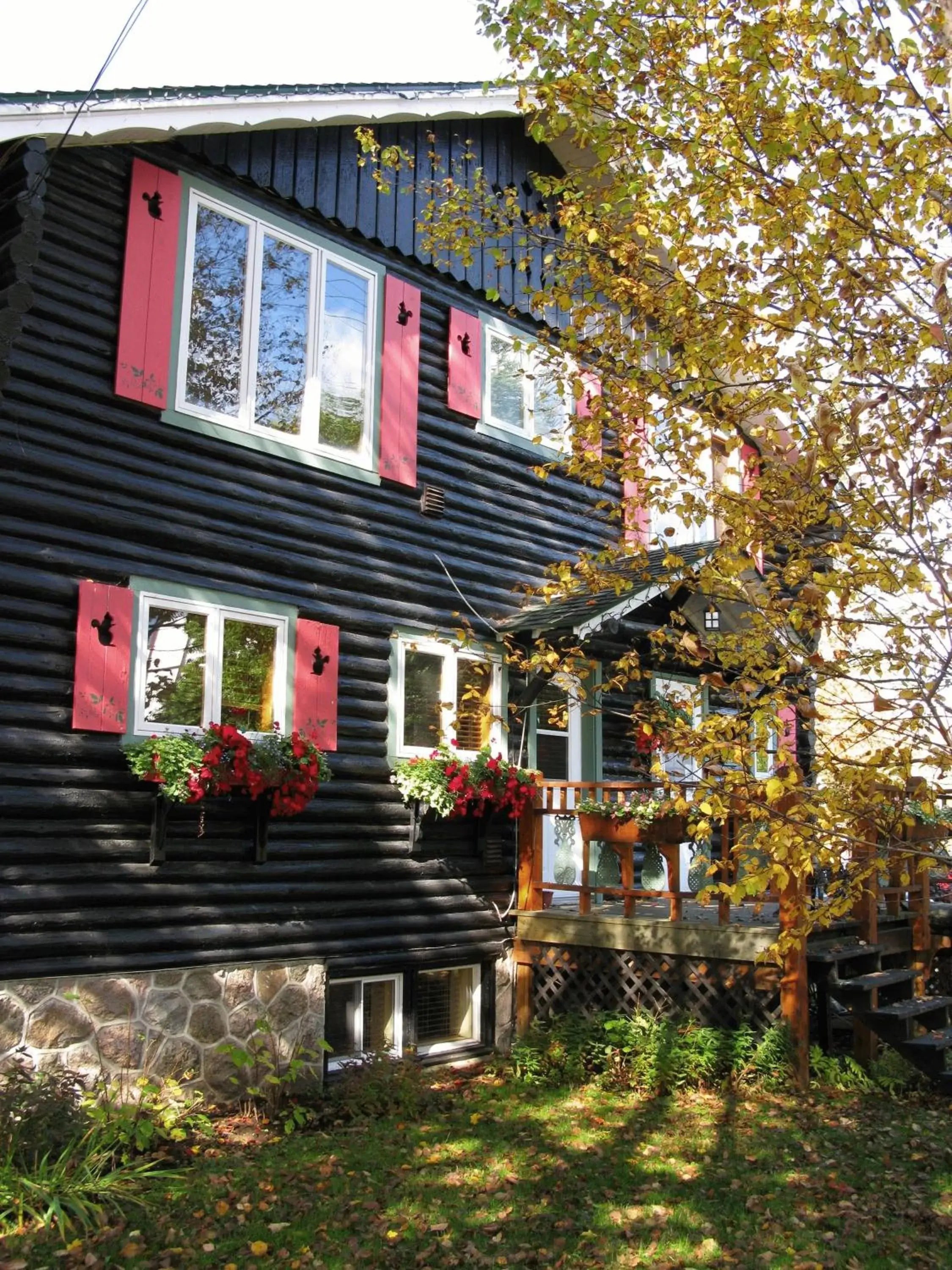 Facade/entrance, Property Building in Auberge Le Lupin B&B-Self Check-in