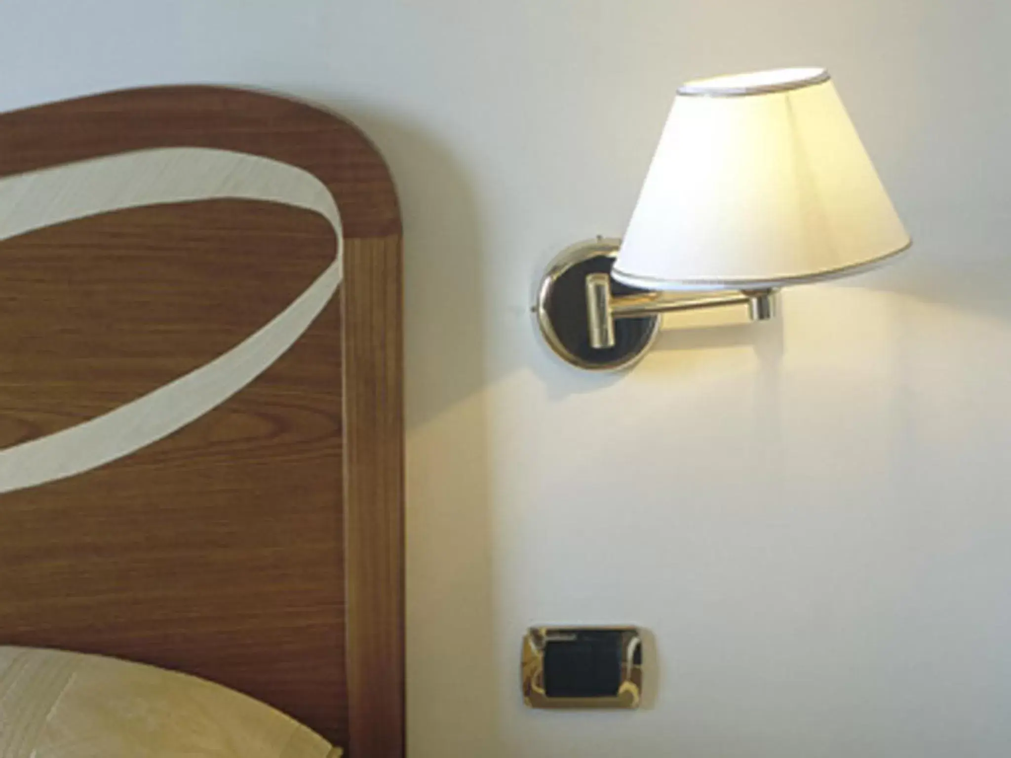 Decorative detail, Bed in Hotel Albatros