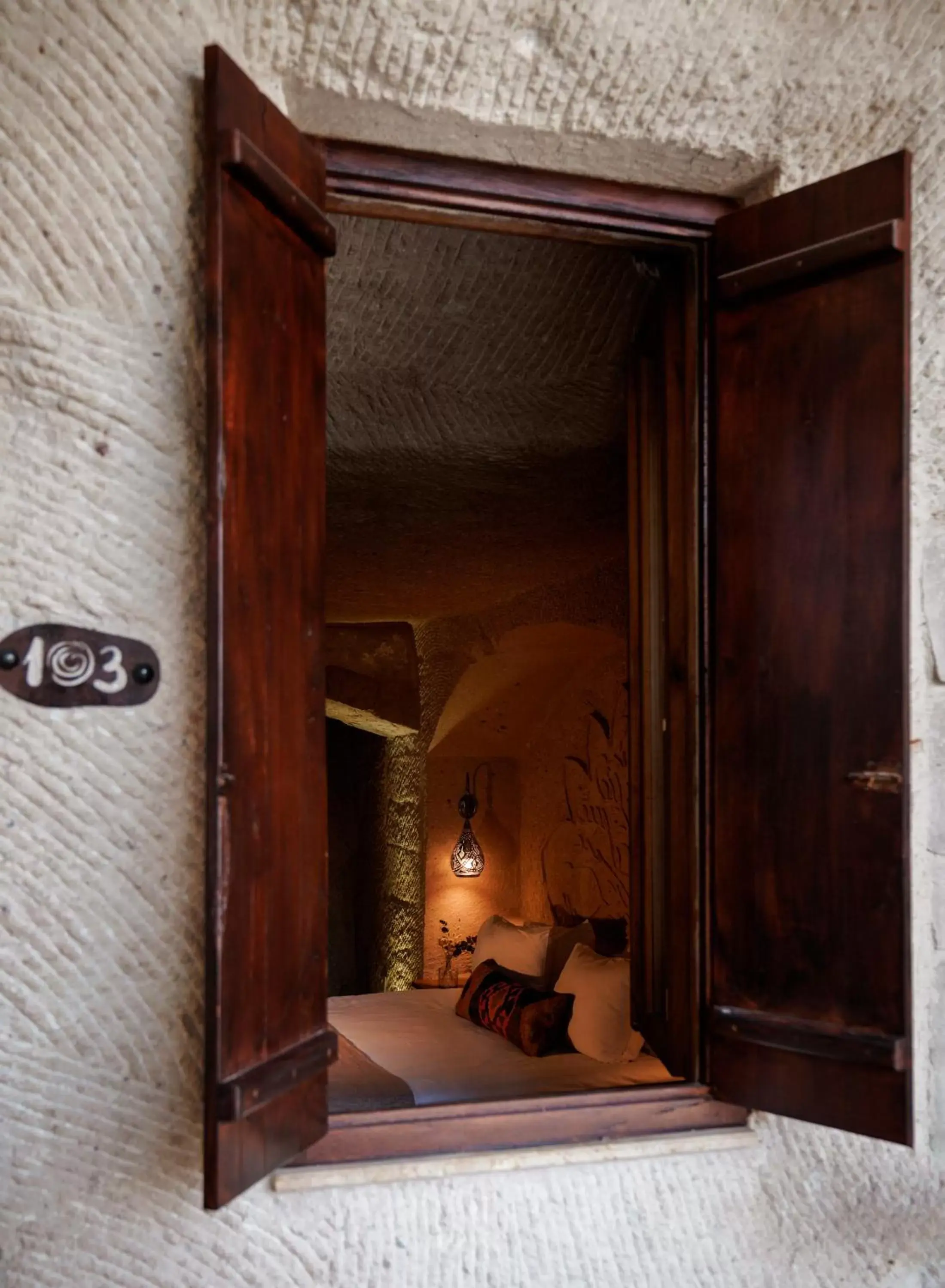 Bed in Doda Artisanal Cave Hotel Adults only