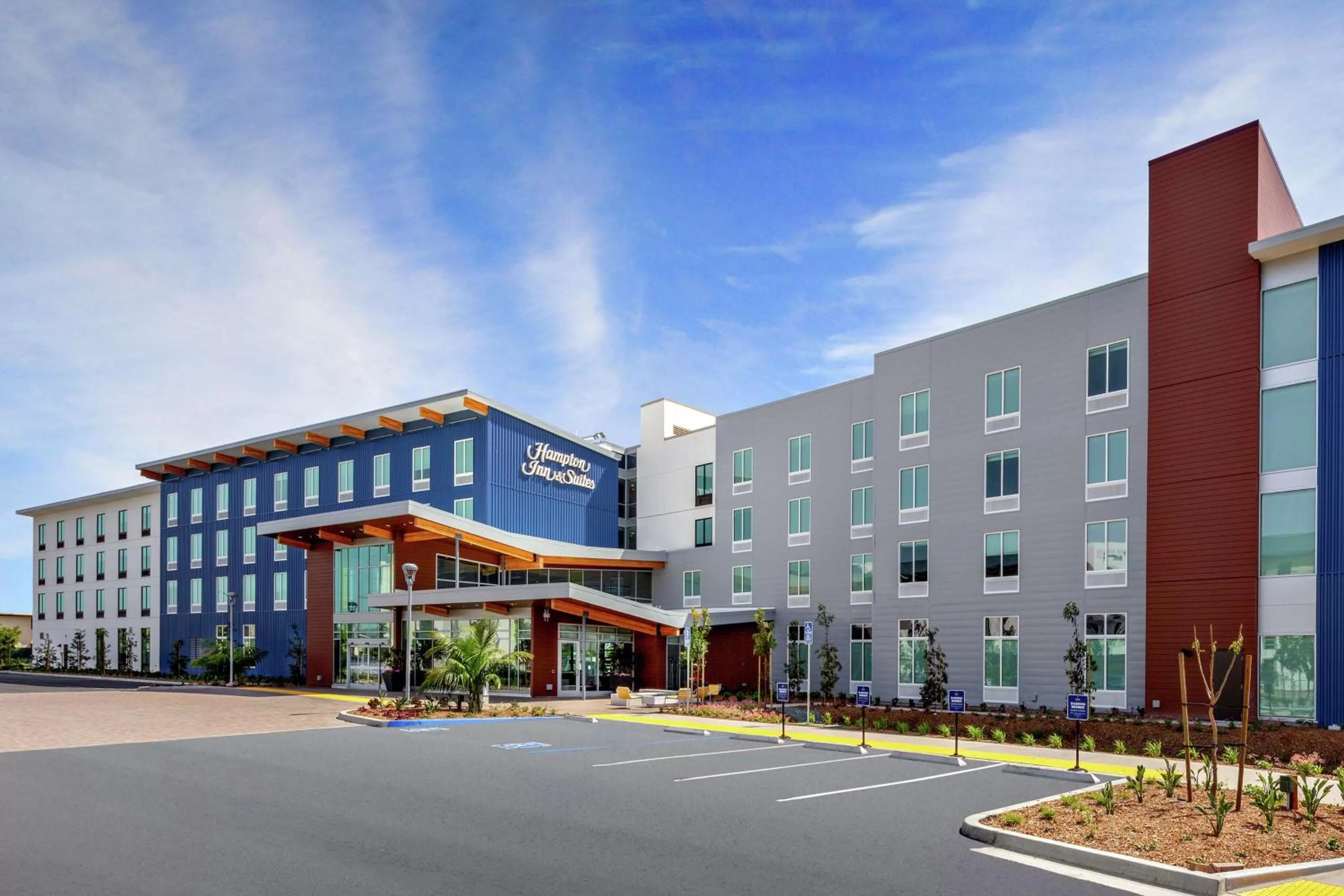 Property building in Hampton Inn & Suites San Diego Airport Liberty Station