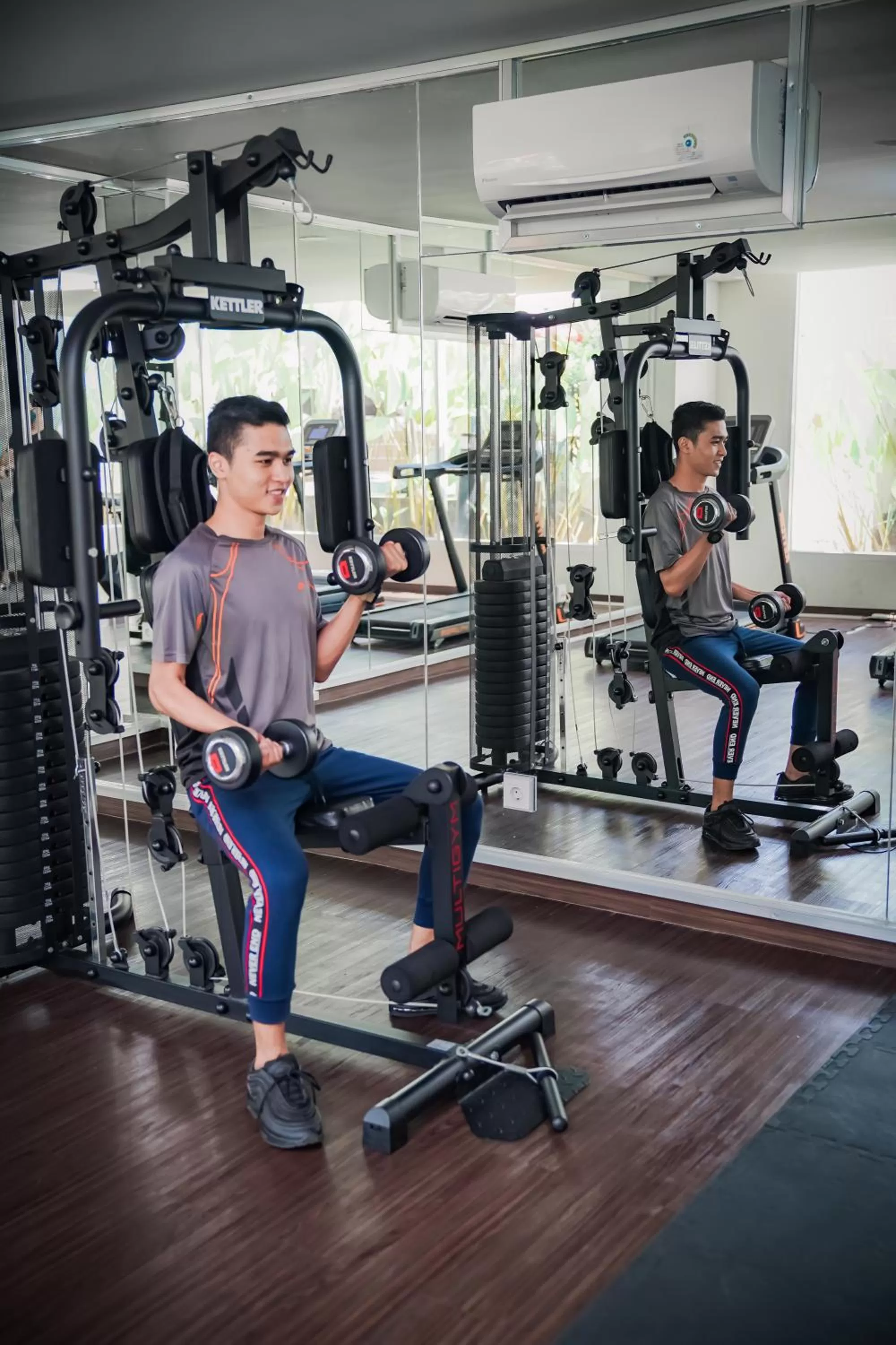 Fitness centre/facilities in Luminor Hotel Purwokerto By WH