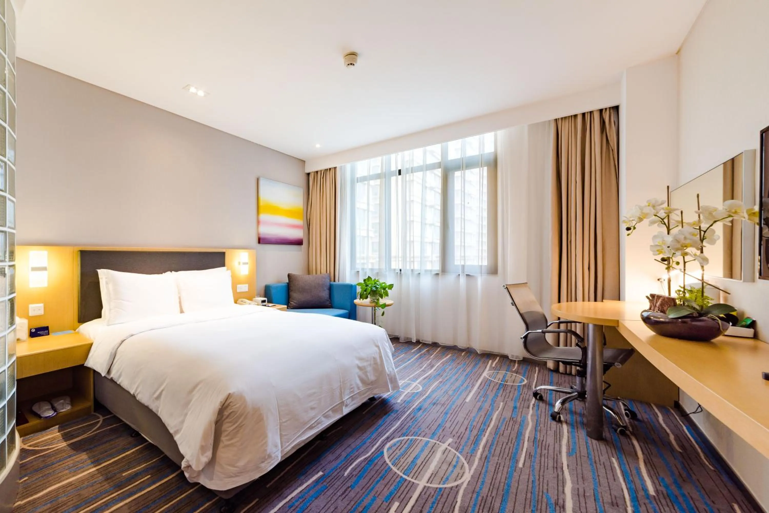 Photo of the whole room, Bed in Holiday Inn Express Shijiazhuang Heping by IHG
