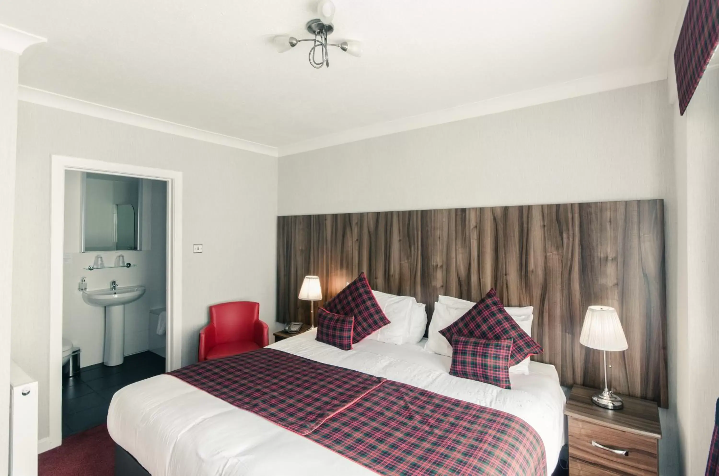 Bedroom, Room Photo in Argyll Guest House