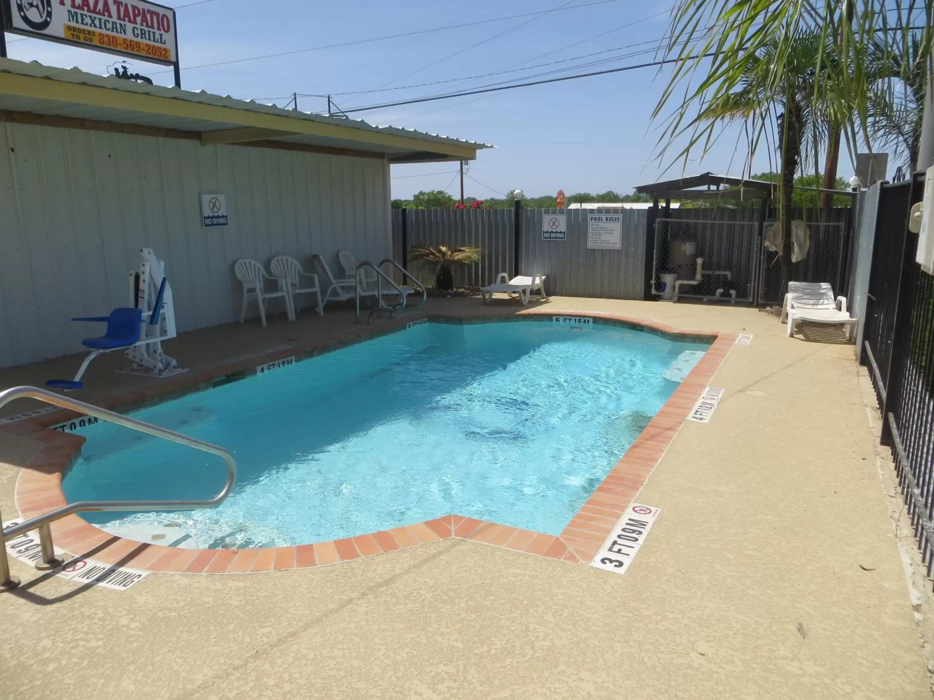 Swimming pool in Super 8 by Wyndham Pleasanton Swimming pool in Super 8 by Wyndham Pleasanton