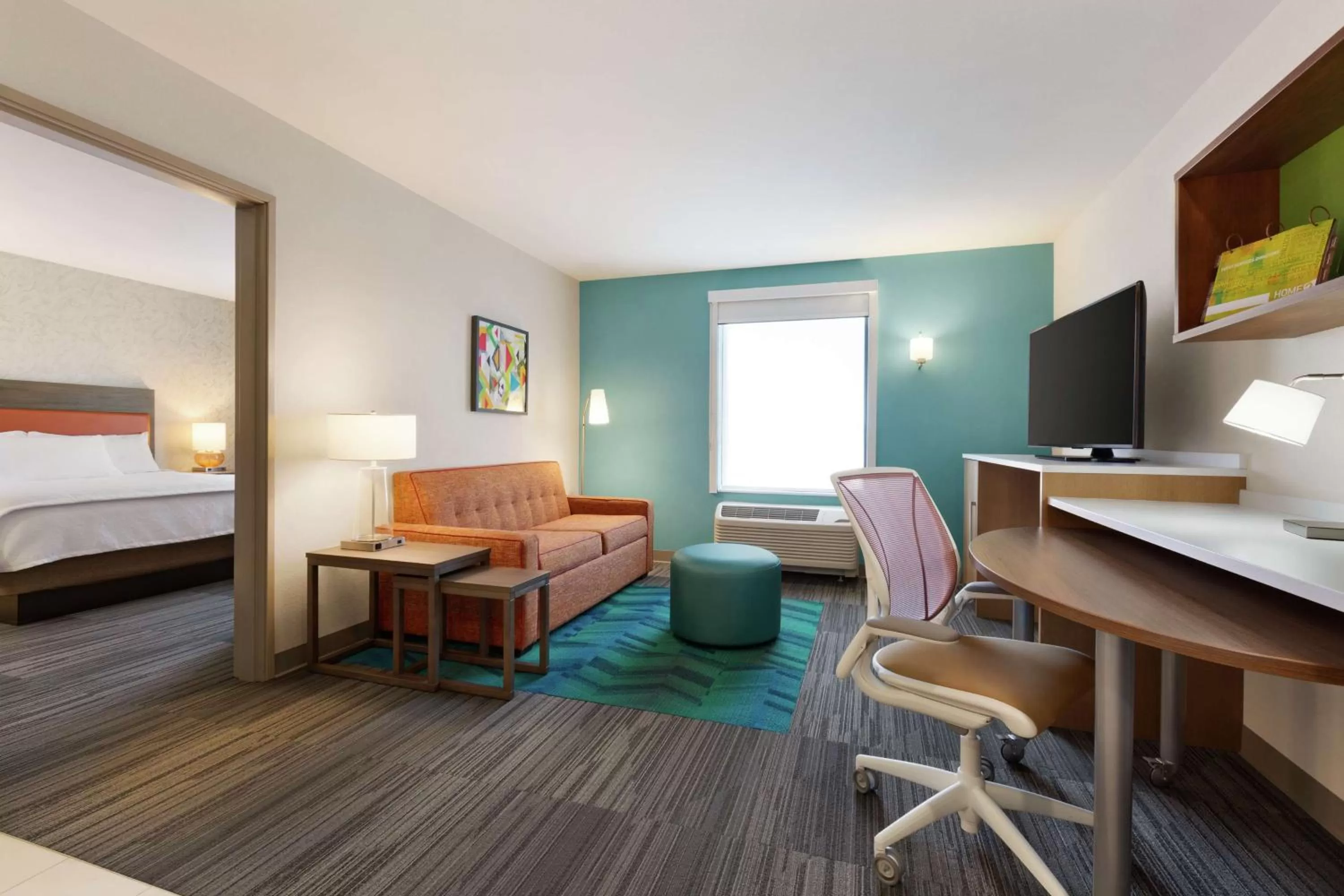 Bedroom, Bed in Home2 Suites By Hilton Portland Airport