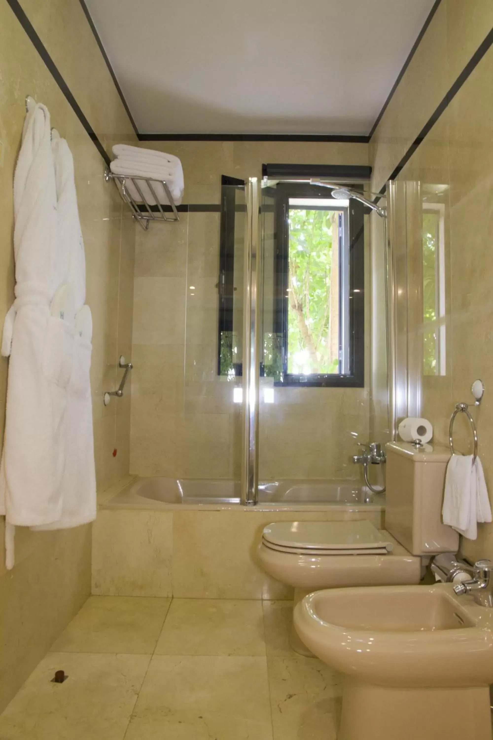 Bathroom in Hotel Escuela Santa Brígida